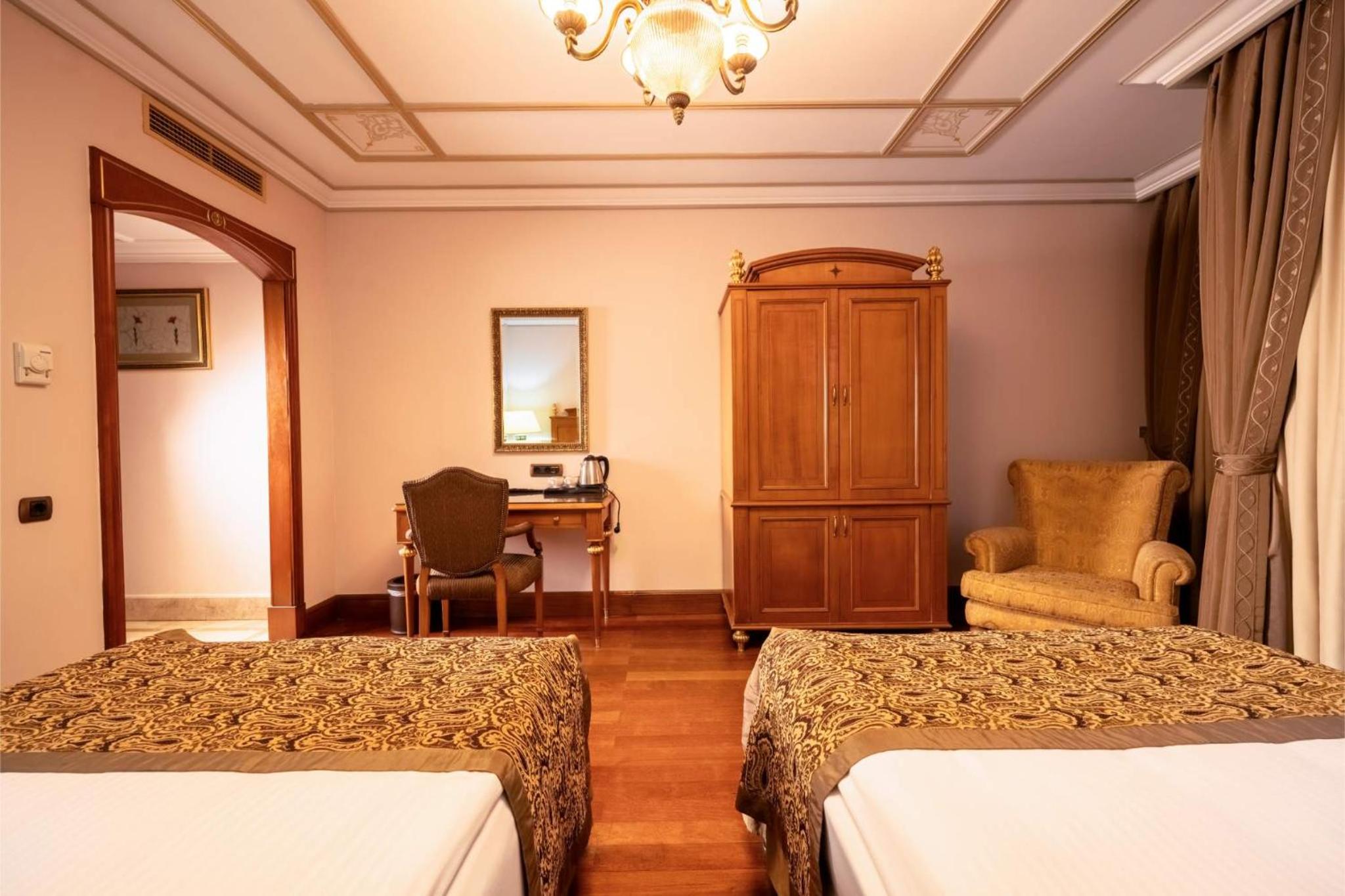 Twin Room - Disability Access photo 1