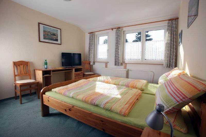 Double Room with Private Bathroom photo 1