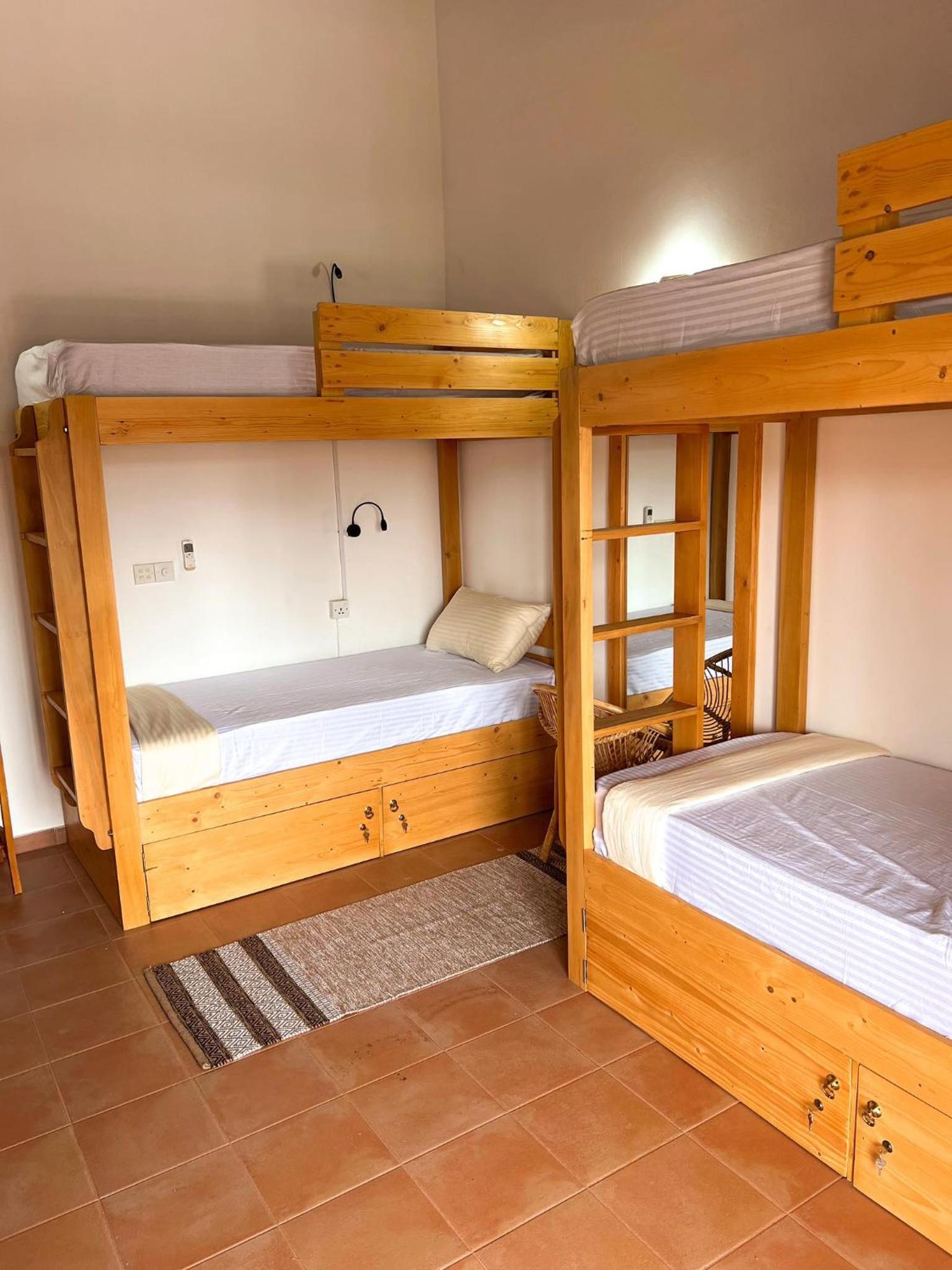 Bed in 6-Bed Female Dormitory Room photo 1