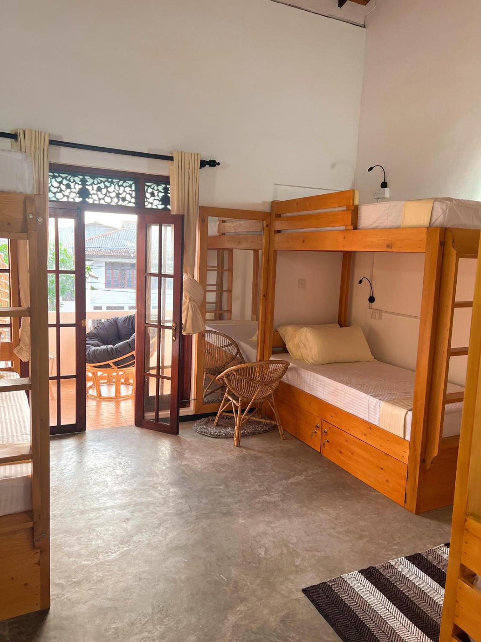 Bed in 6-Bed Mixed Dormitory Room photo 3