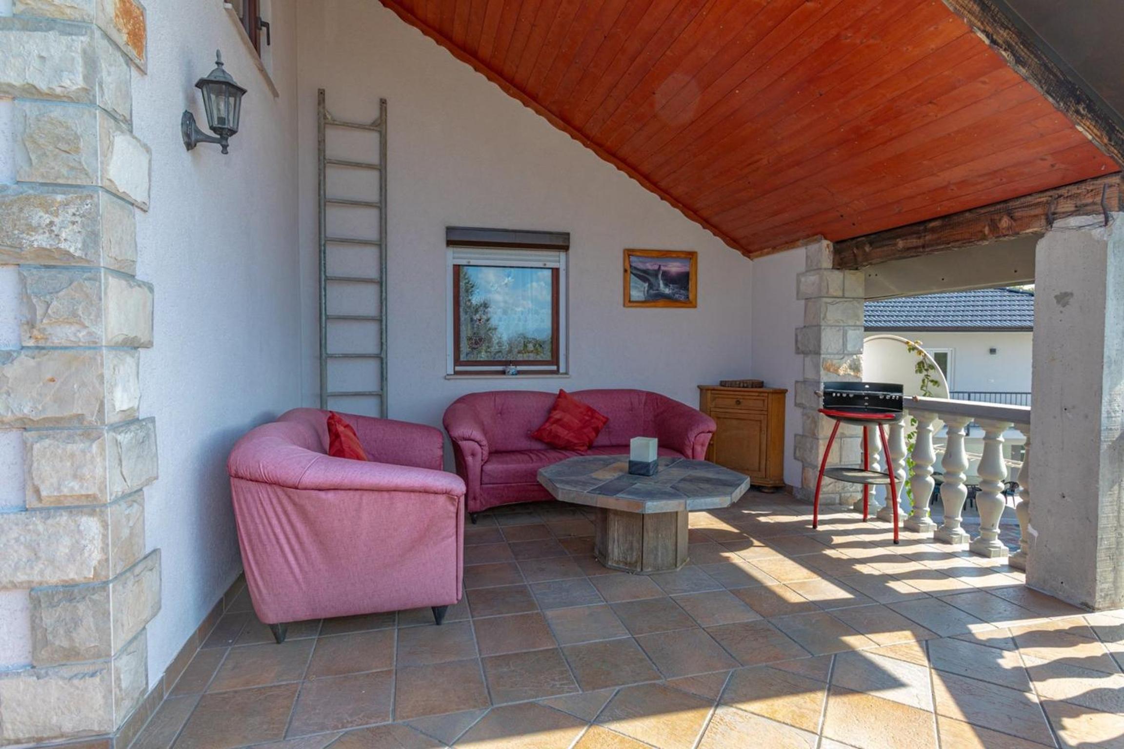 Three Bedroom Apartment with Terrace photo 2