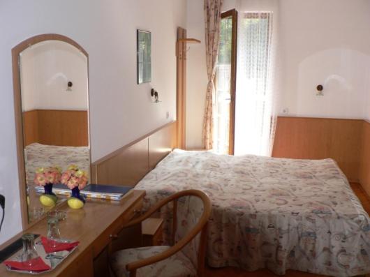 Double or Twin Room - Photo 1