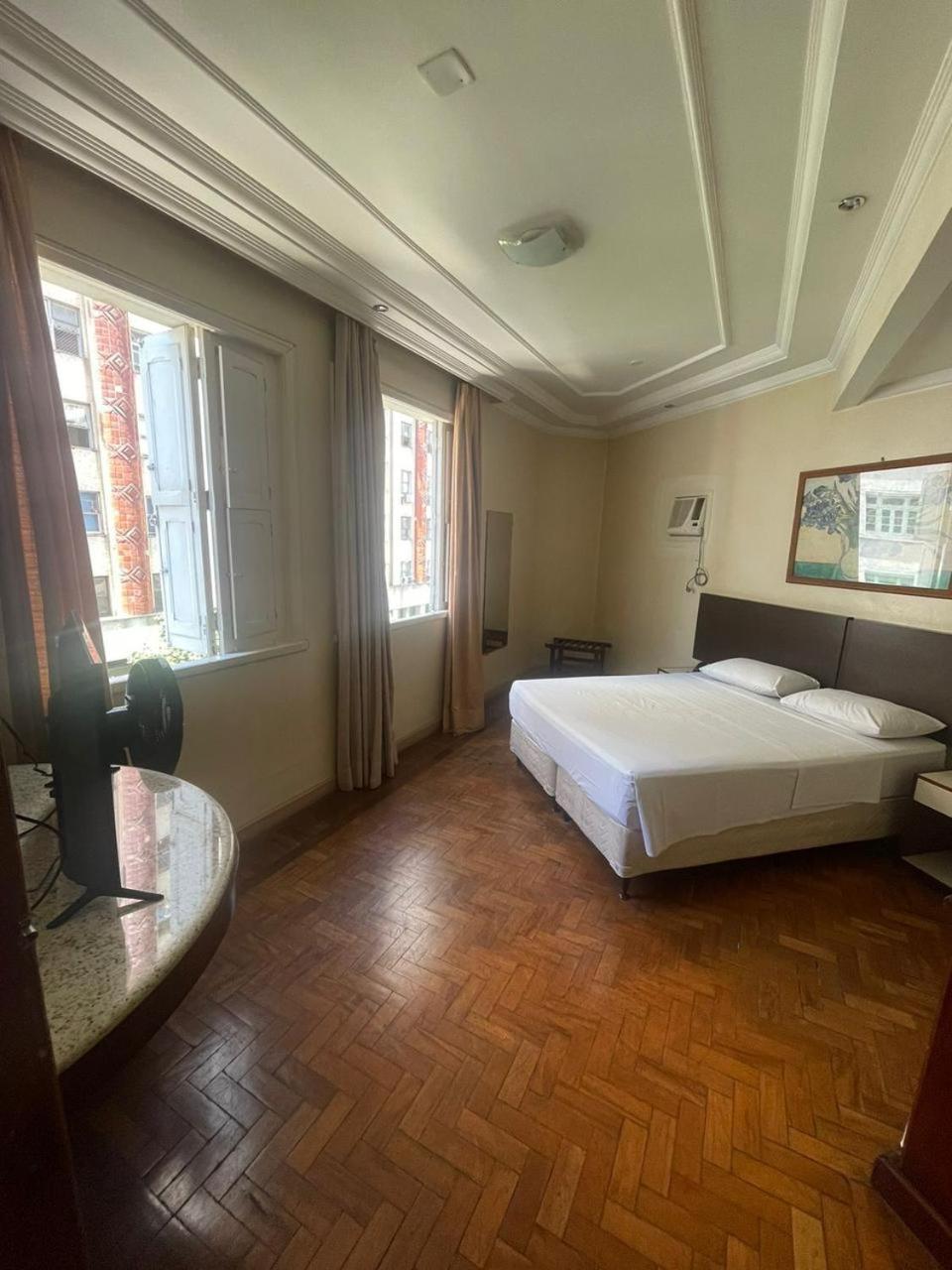 Deluxe Suite photo 3