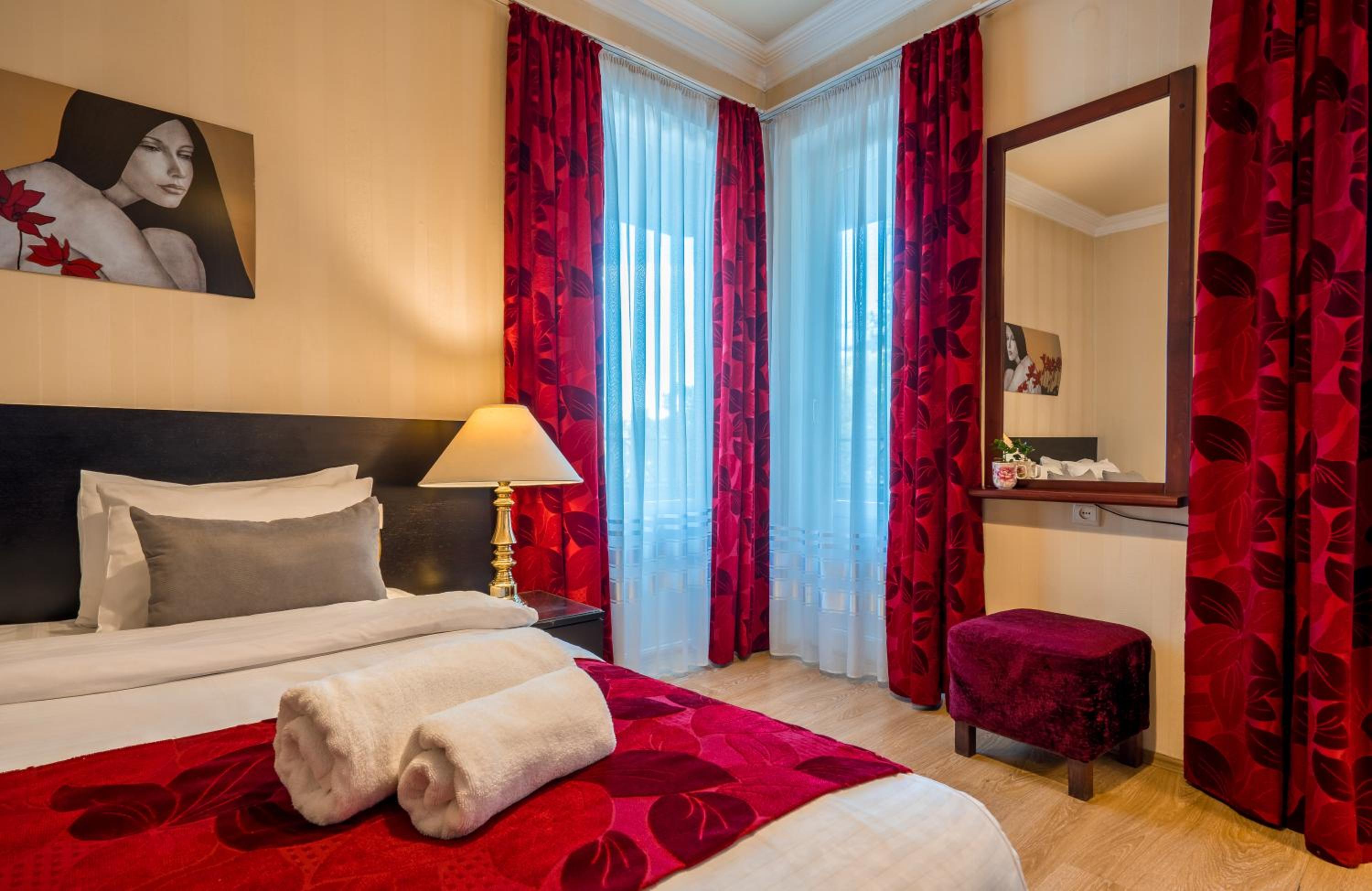 Single Room with Balcony photo 3
