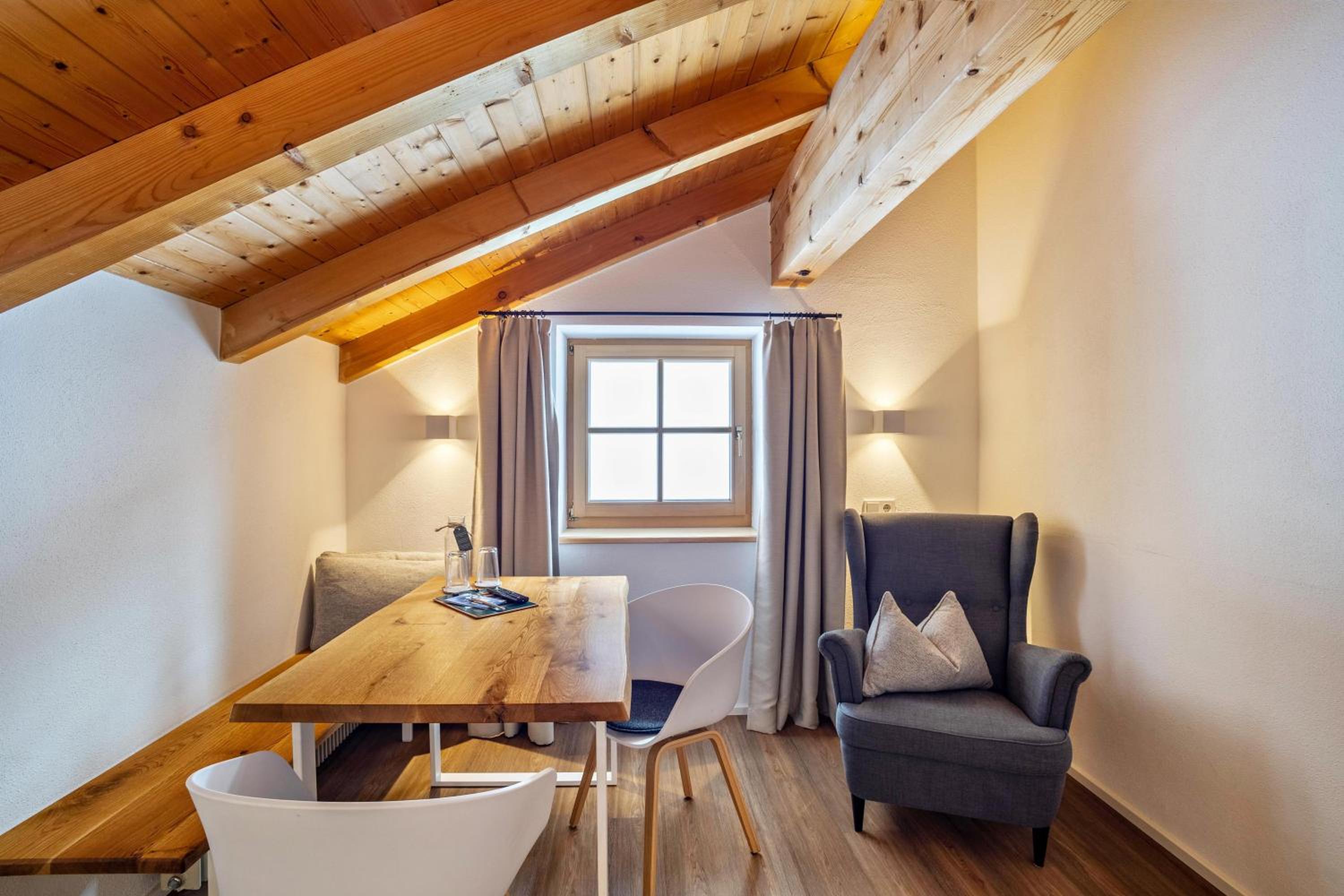 One-Bedroom Apartment with Garden View