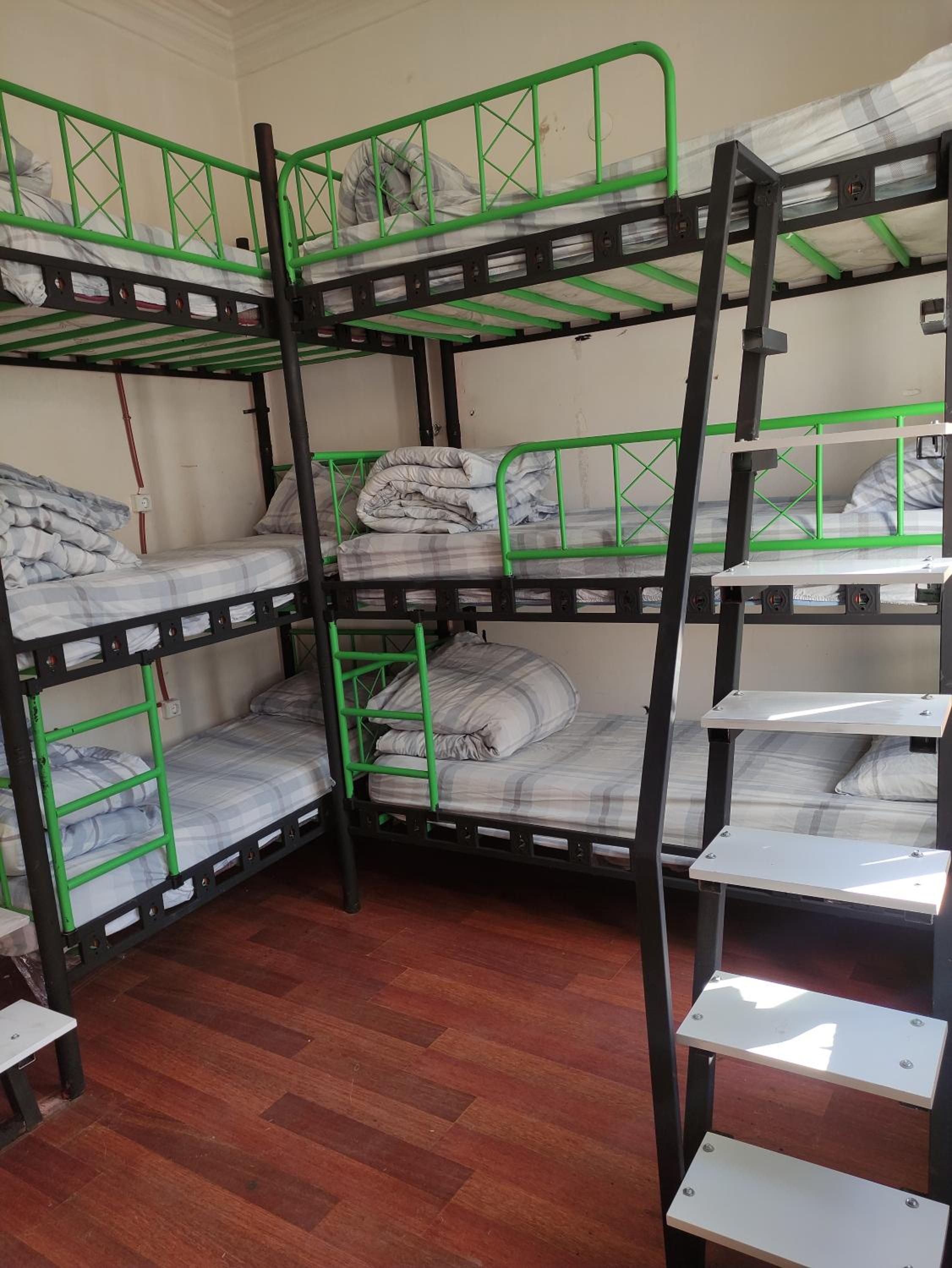 Bed in 8-Bed Mixed Dormitory Room photo 3