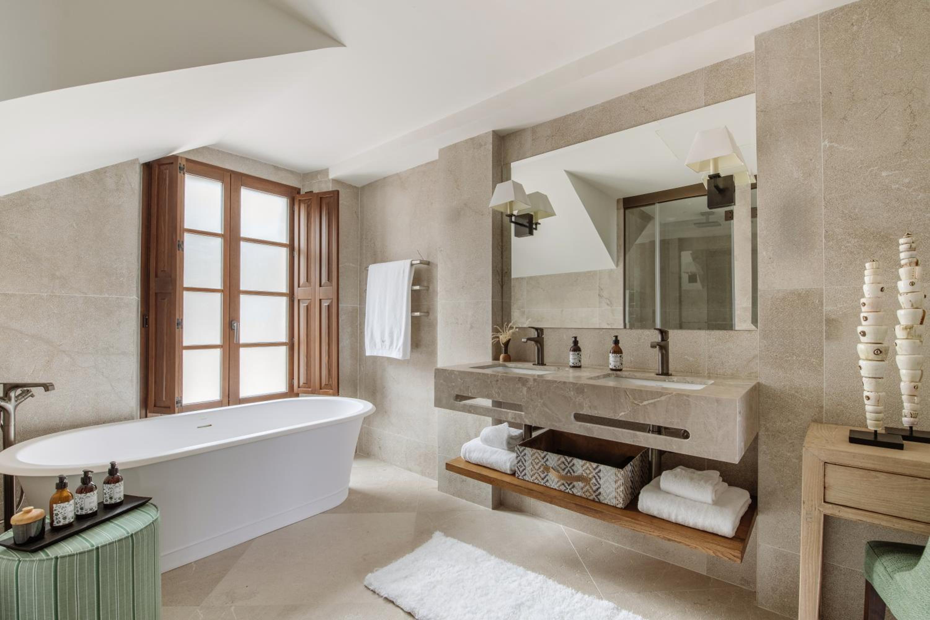 One-Bedroom Suite photo 2
