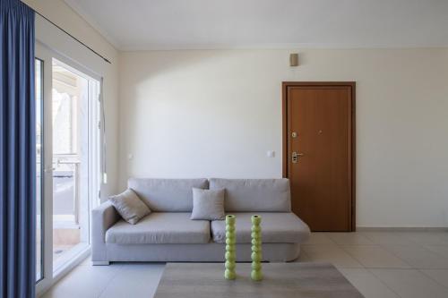 Two-Bedroom Apartment - Photo 22