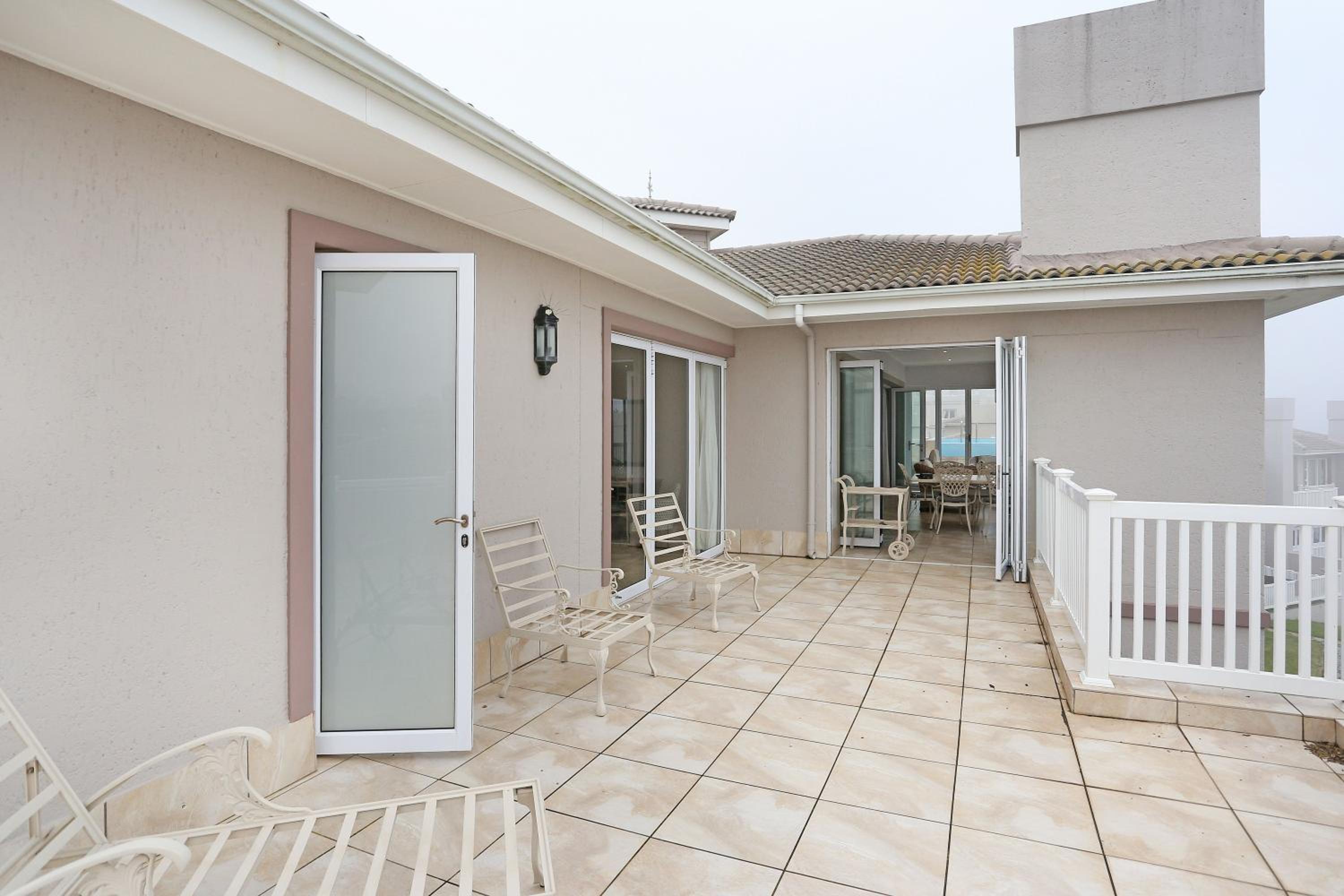 Villa With Private Pool photo 2