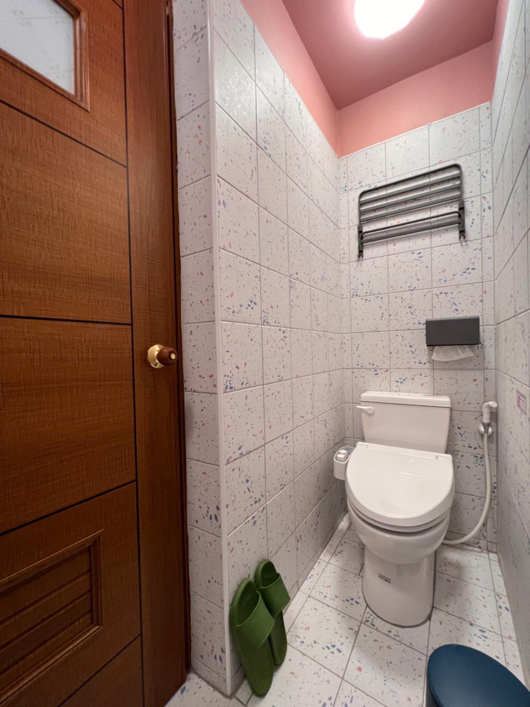 Three-Bedroom House photo 3