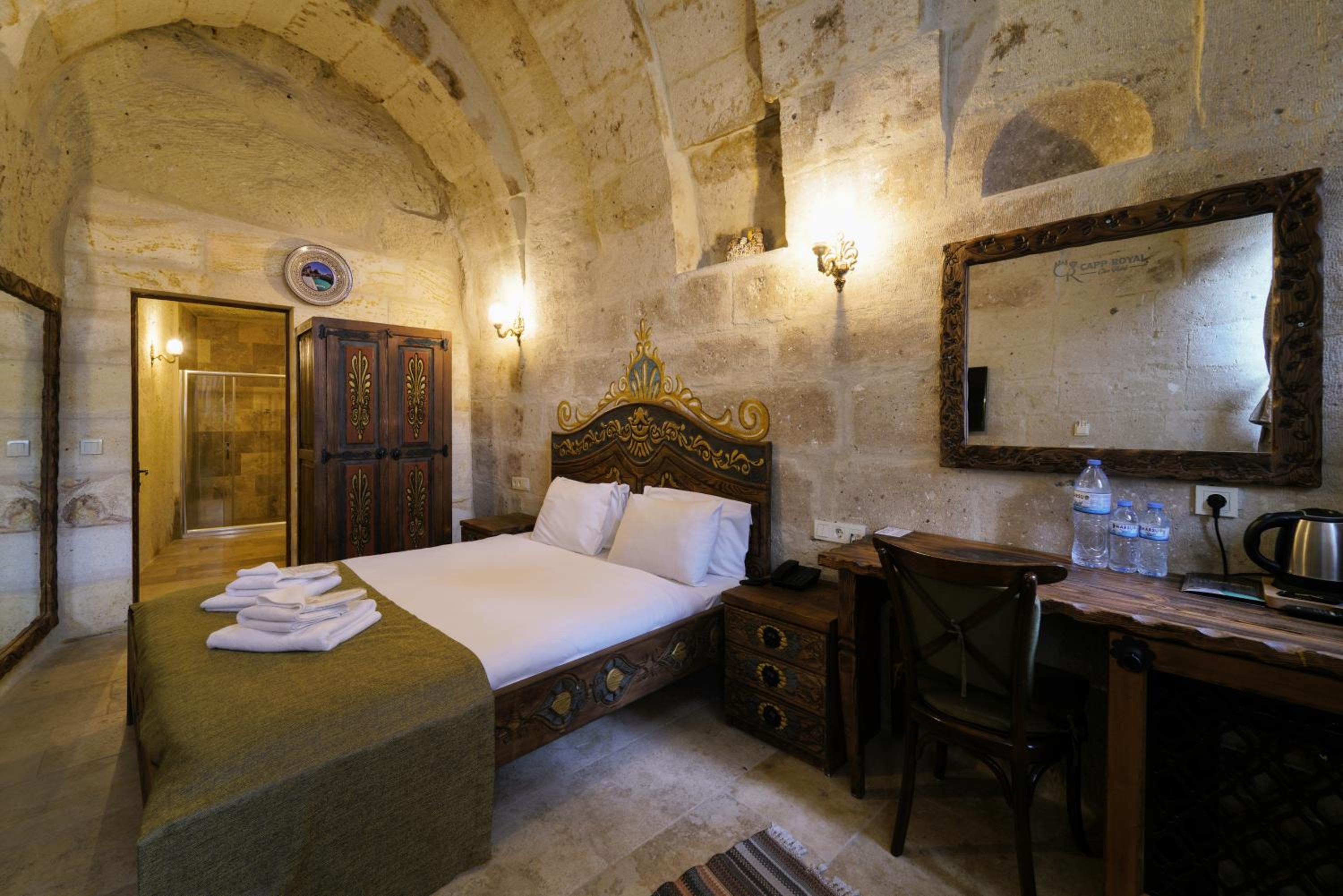Standard Double Room - Photo 10