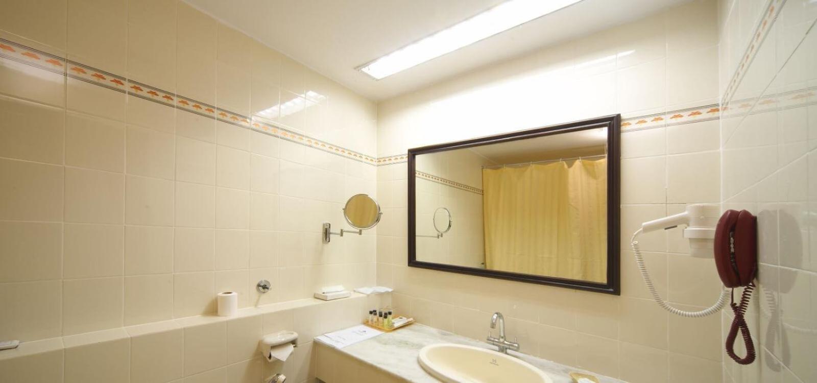 Superior Room - Photo 5