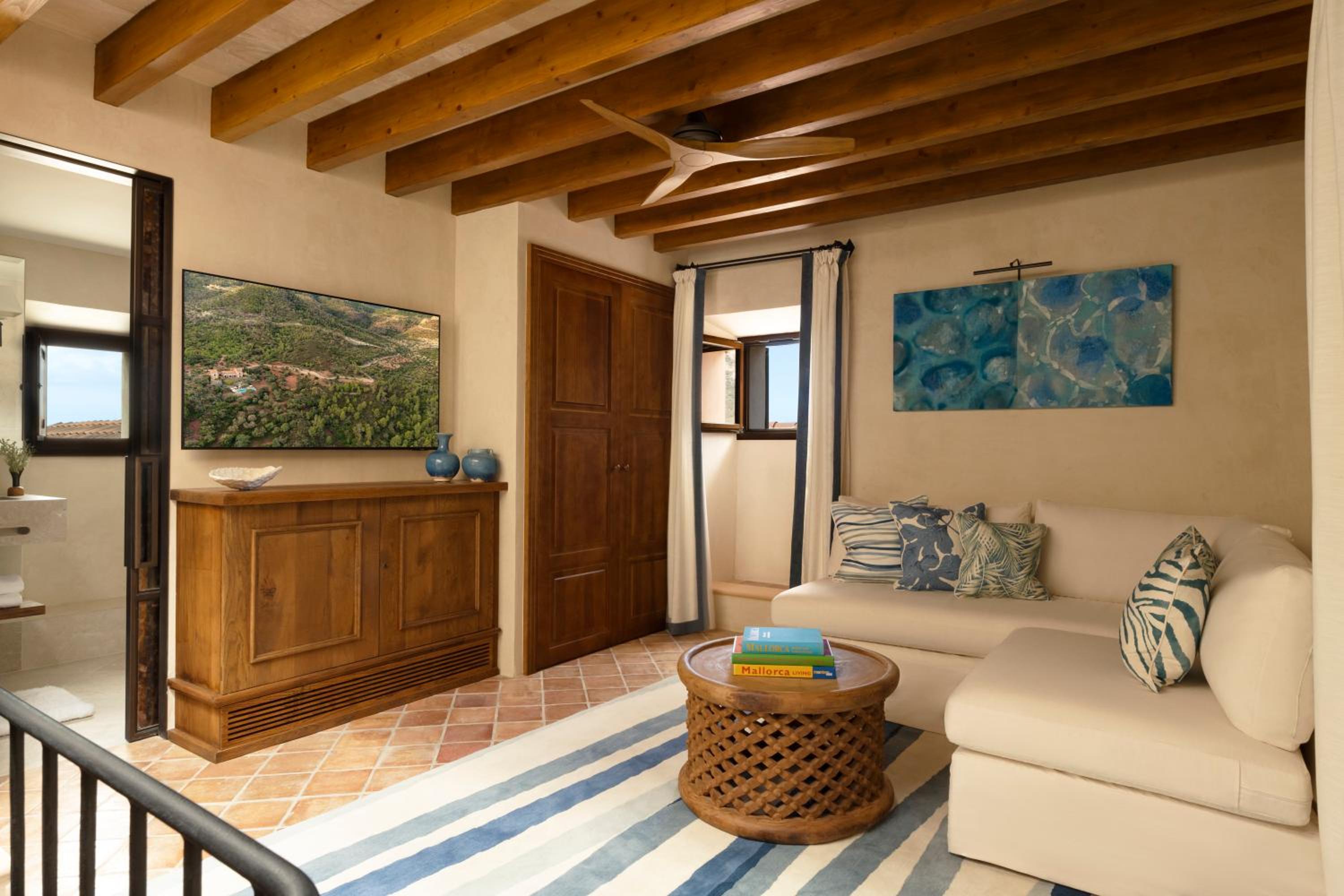 Suite with Terrace photo 3