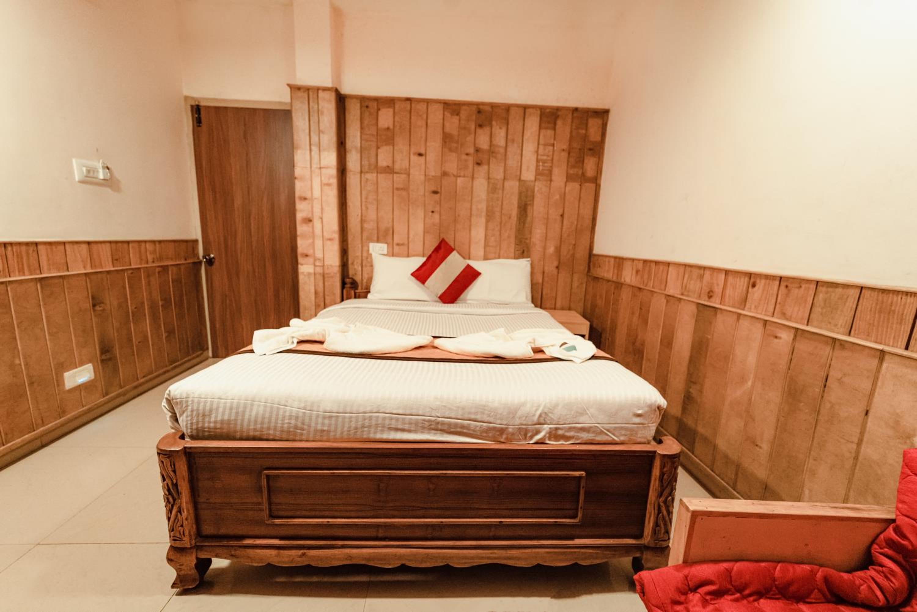 Budget Double Room - Photo 1
