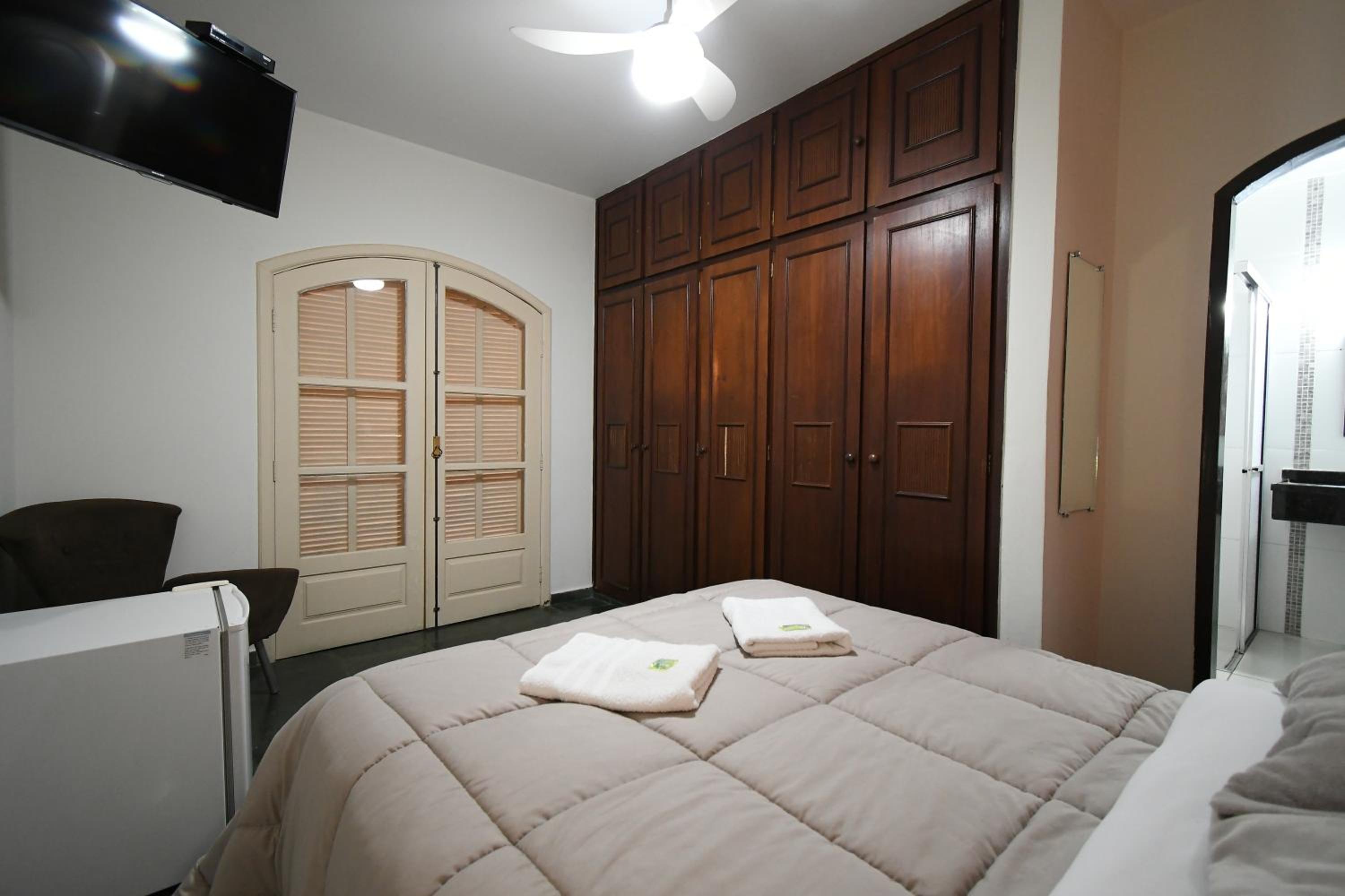 Deluxe Double Room with Balcony photo 2