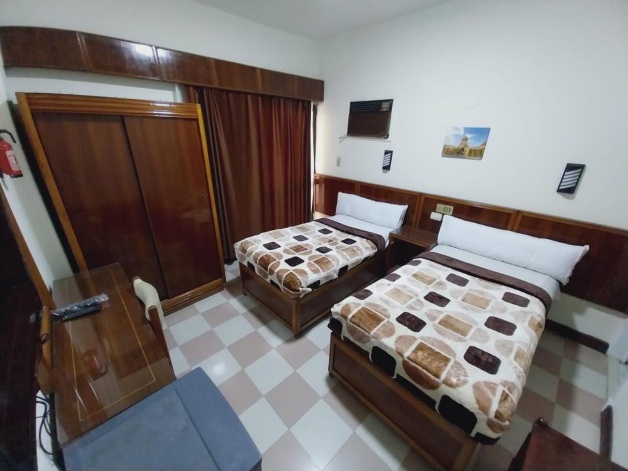 Deluxe Twin Room photo 1