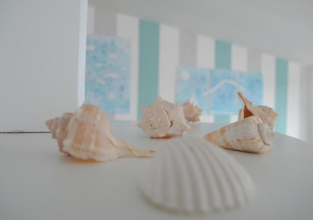 Studio with Balcony and Sea View (3 Adults) - Photo 12
