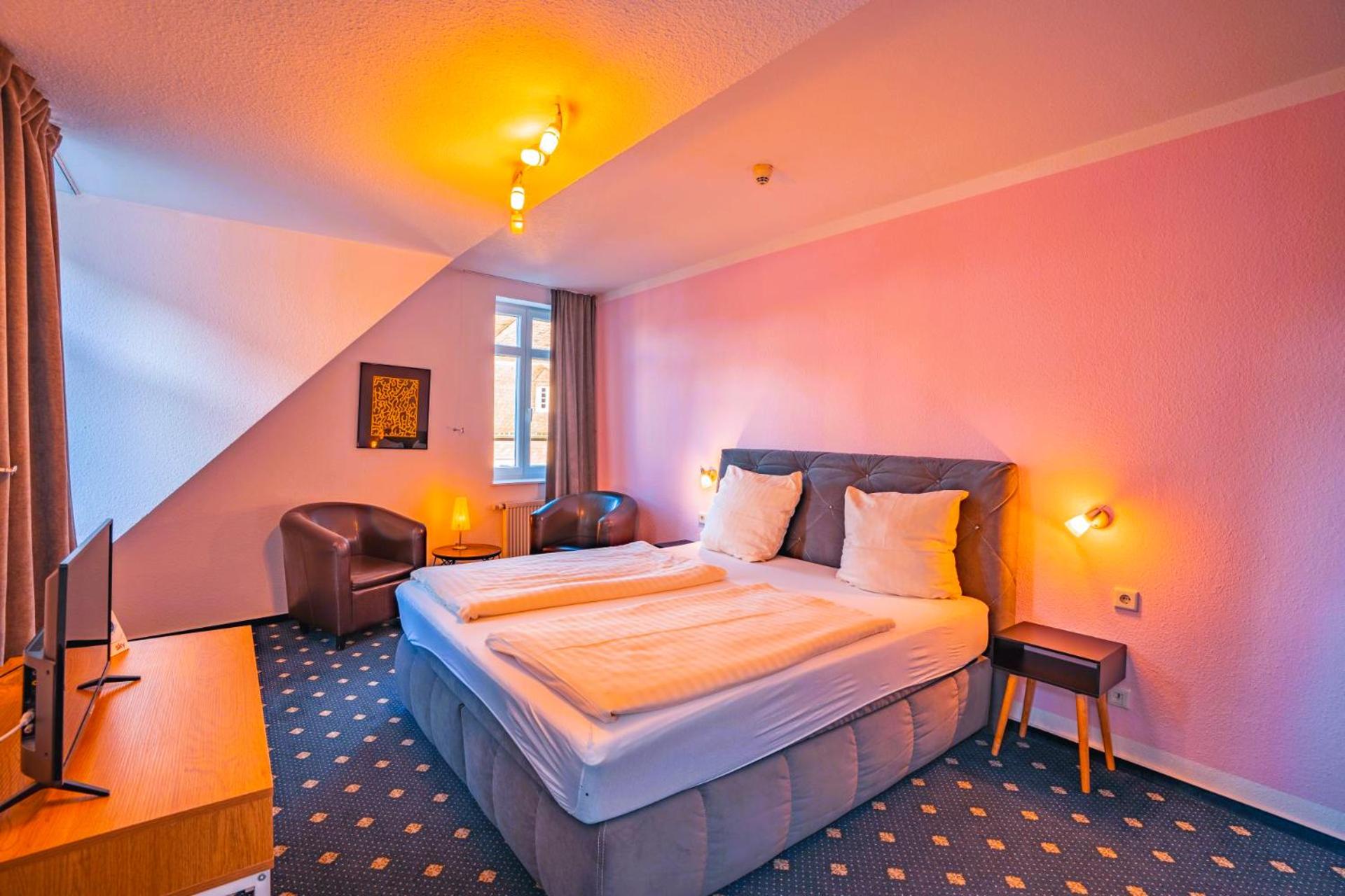 Double Room - Photo 5
