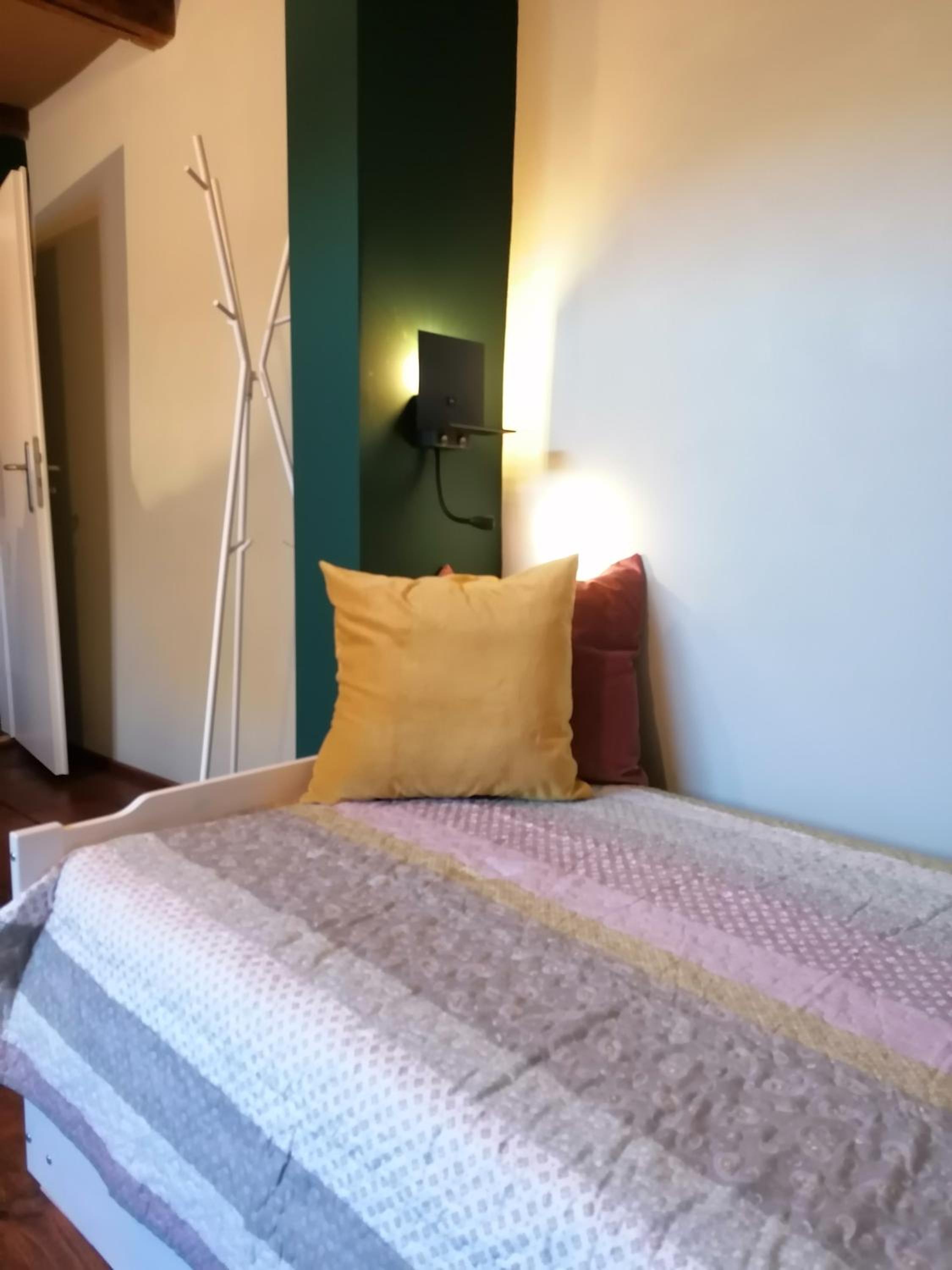 Apartment - Photo 1