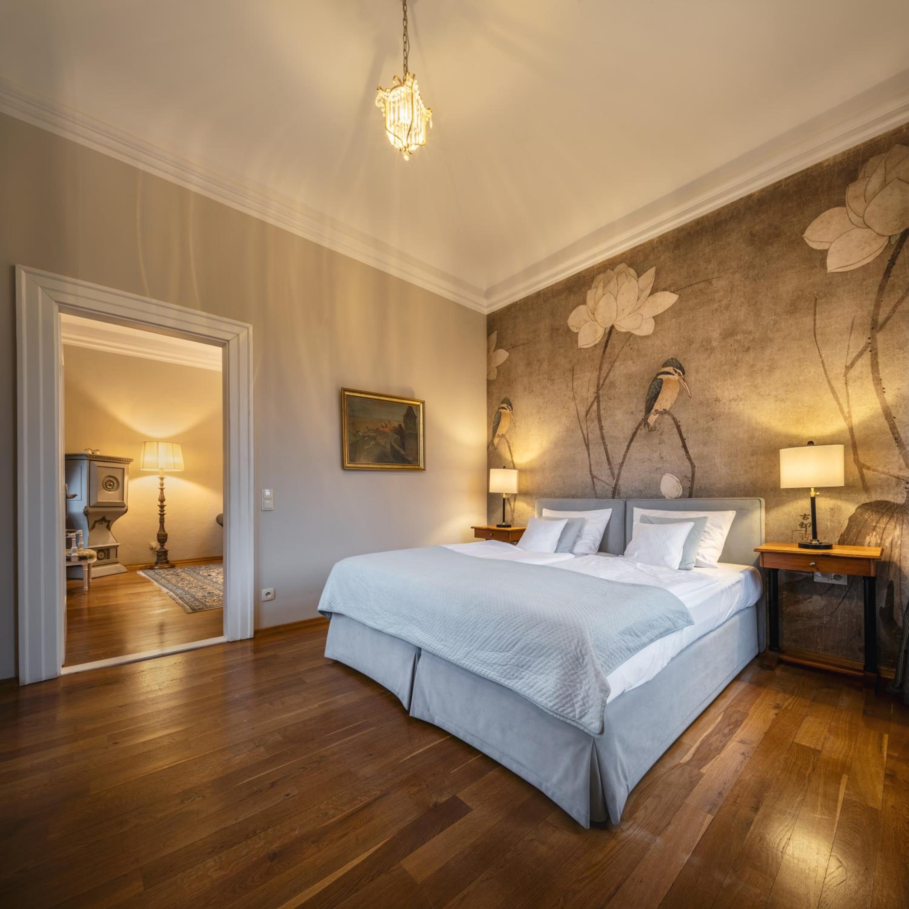 Deluxe Room - Photo 1