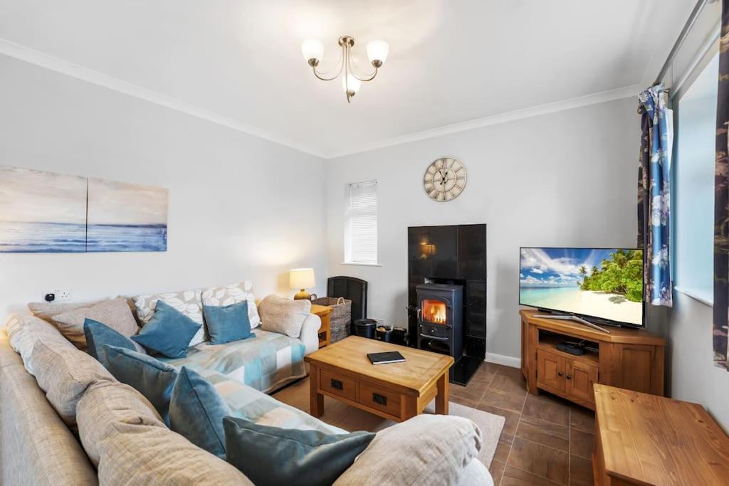 Two-Bedroom House photo 1