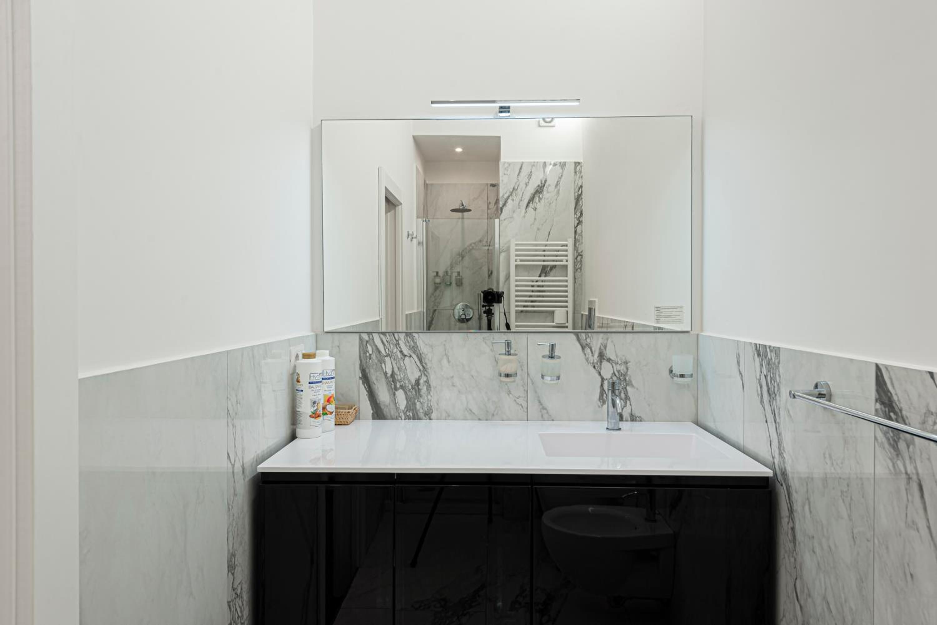 Apartment with Terrace and Two Bathrooms photo 2