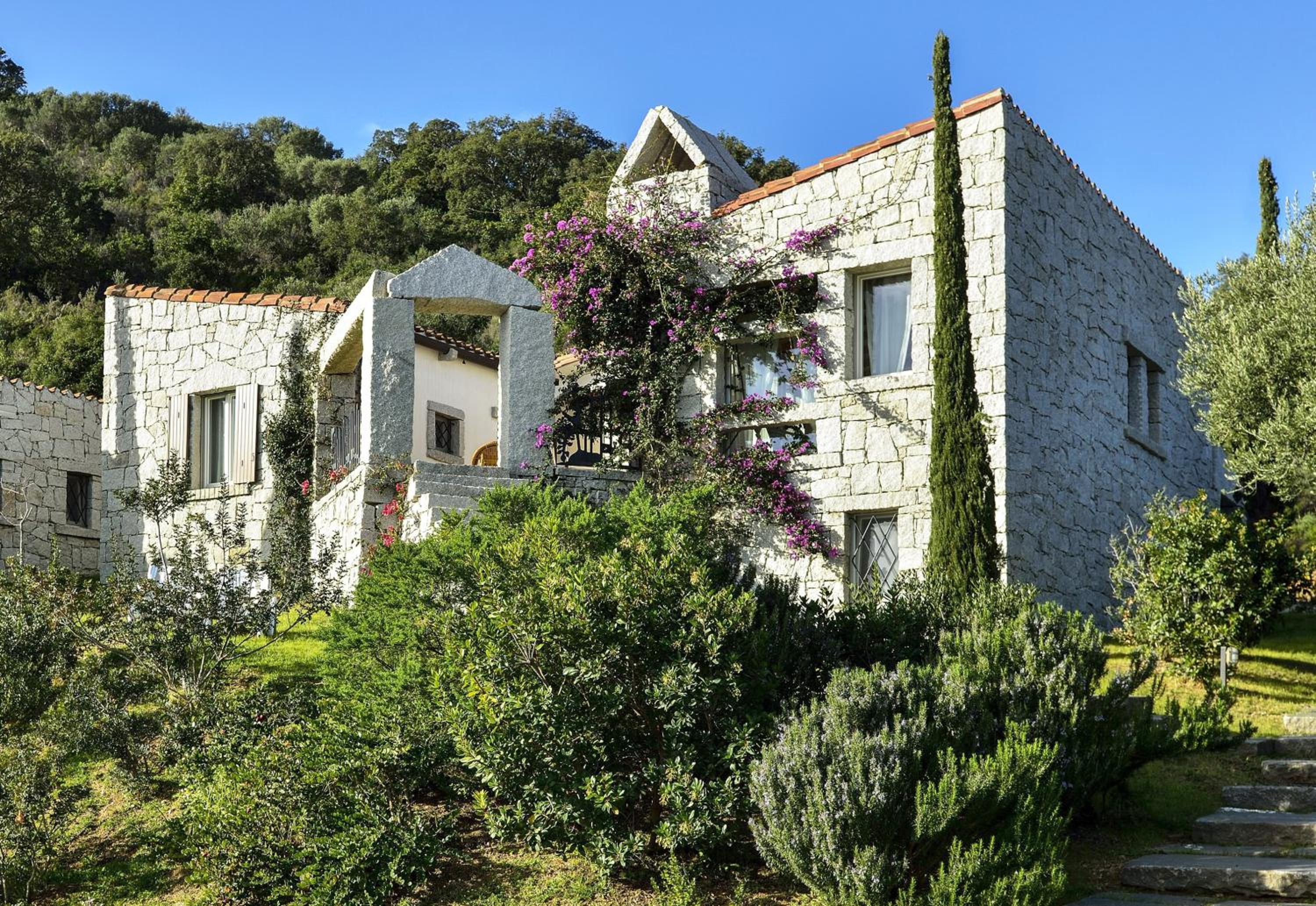 Three-Bedroom Villa photo 2