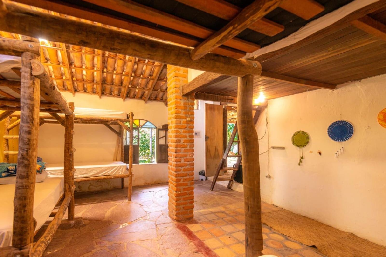 6-Bed Mixed Dormitory Room photo 2
