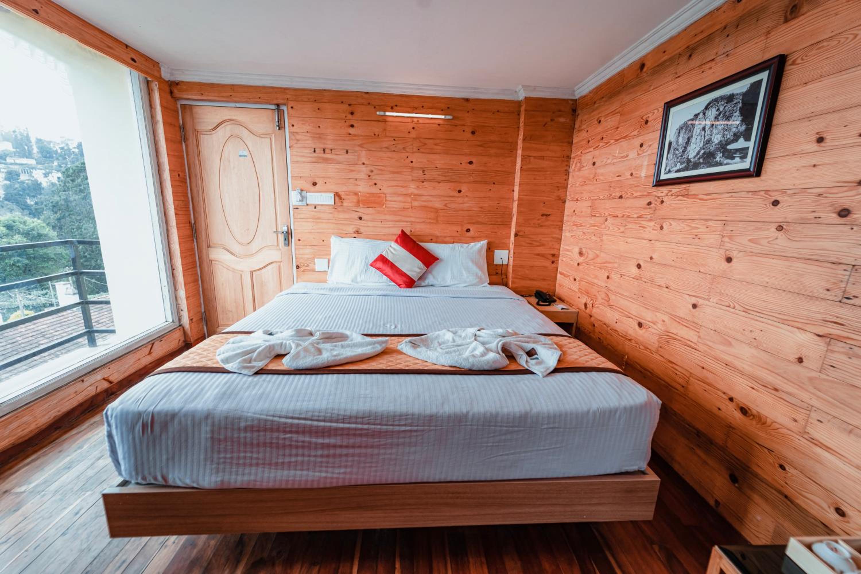 Junior Suite with Mountain View - Photo 6