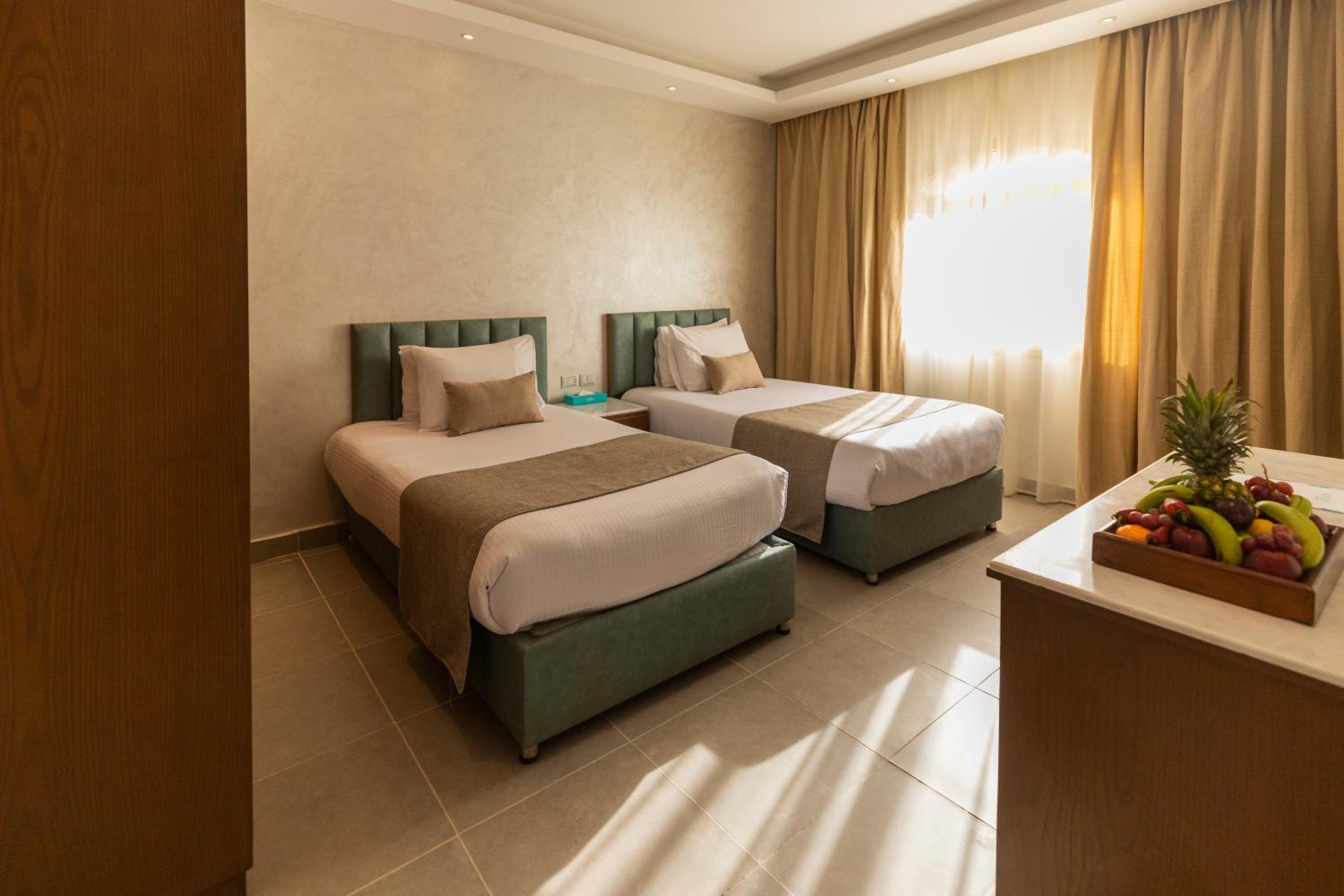 Family Jacuzzi Suite