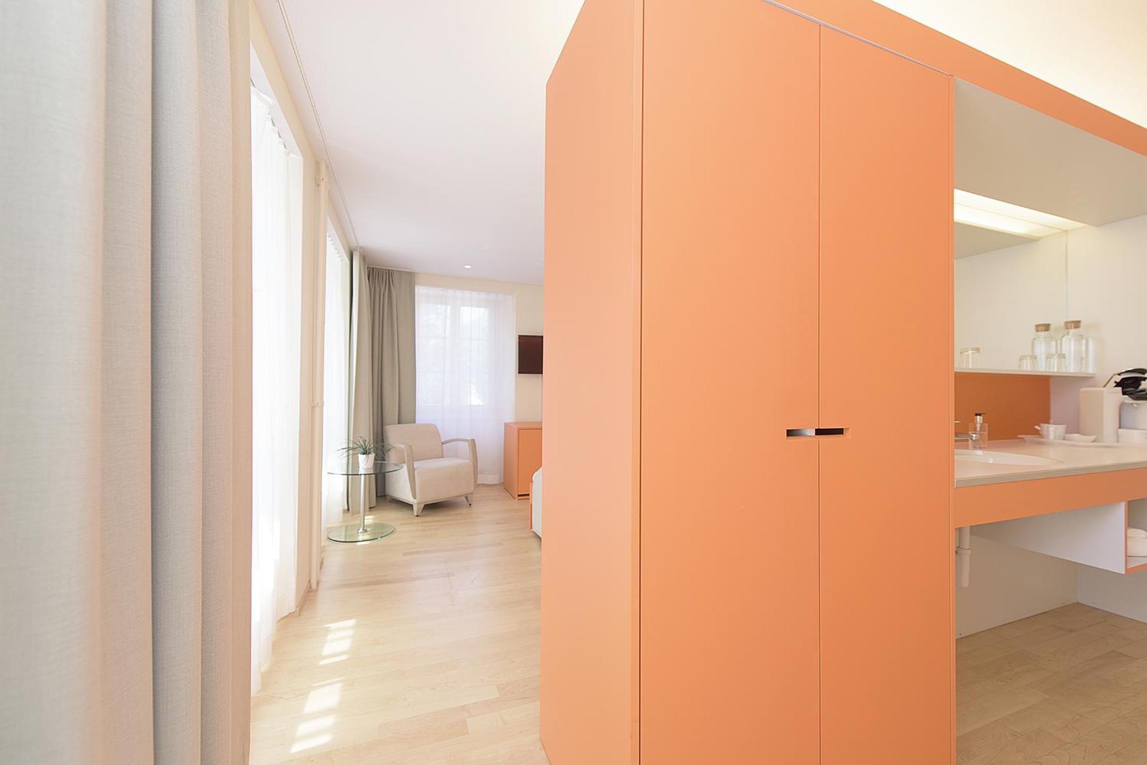 Standard Double Room - Photo 22