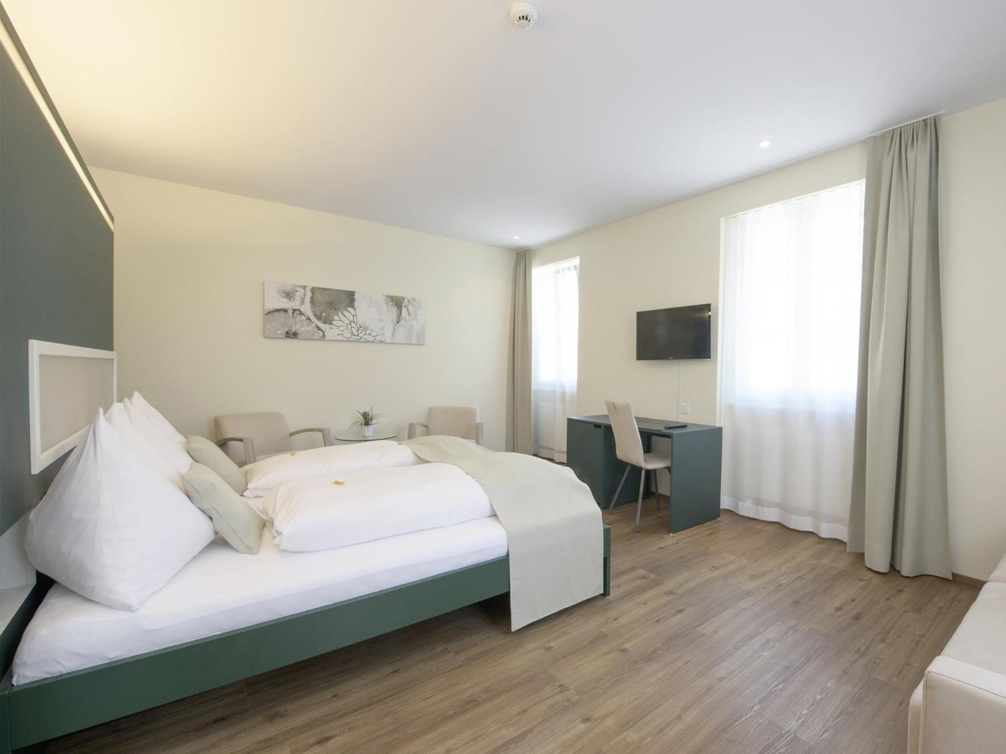 Standard Double Room - Photo 14