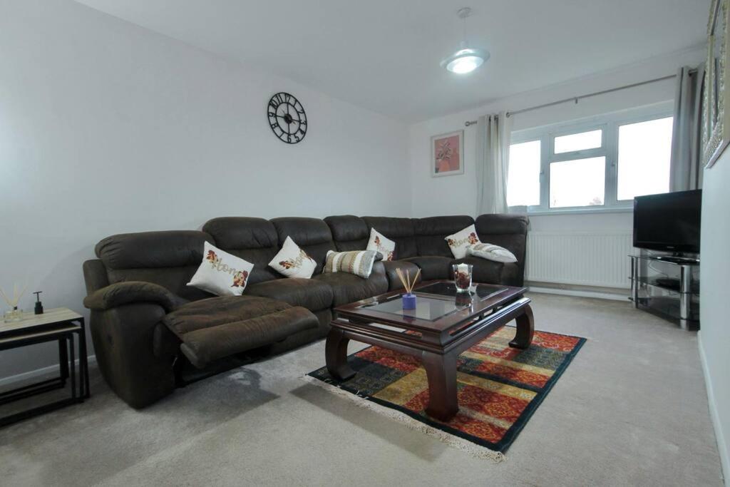 Two-Bedroom Apartment photo 3