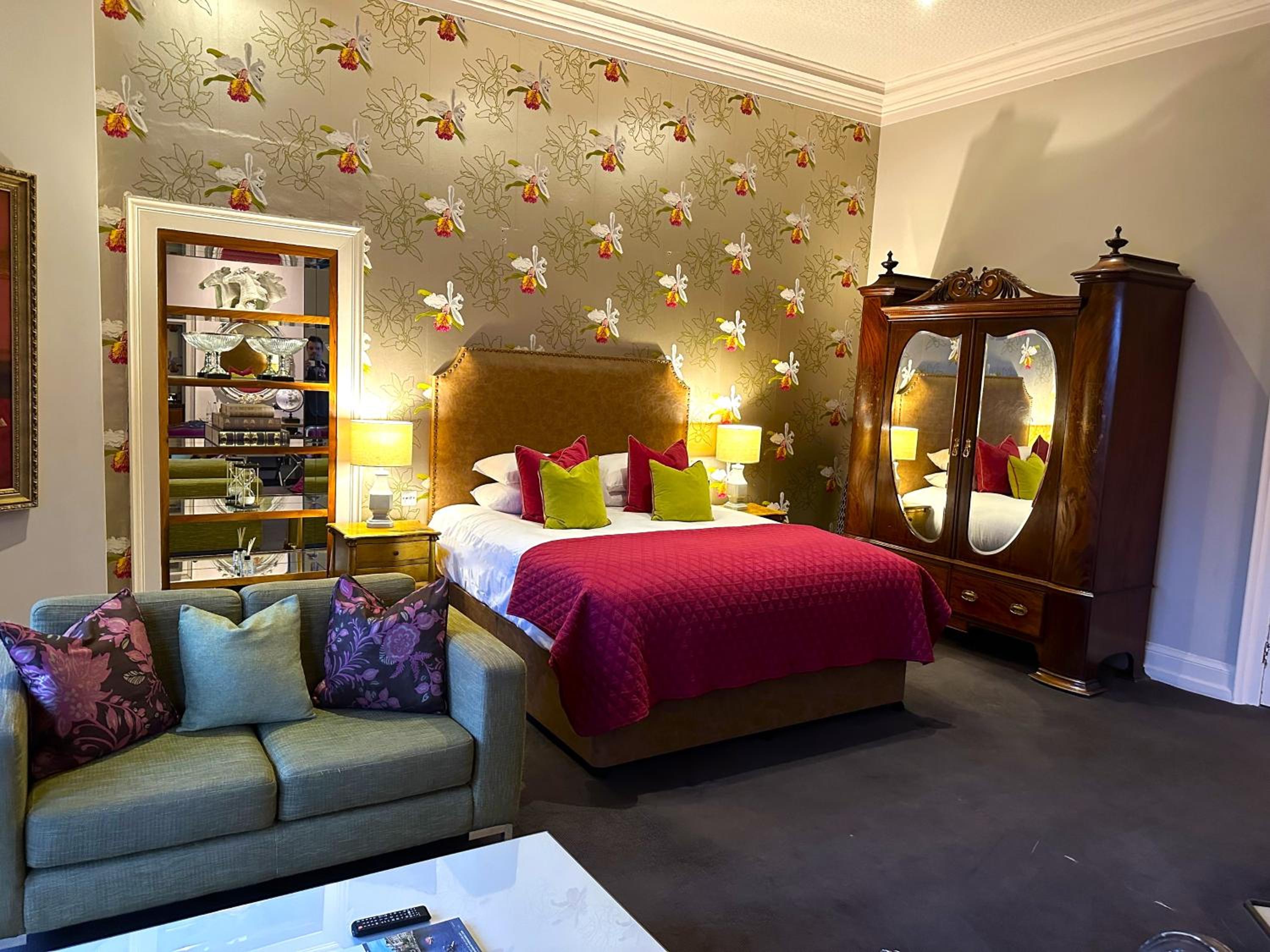 Bridal Suite - Photo 7