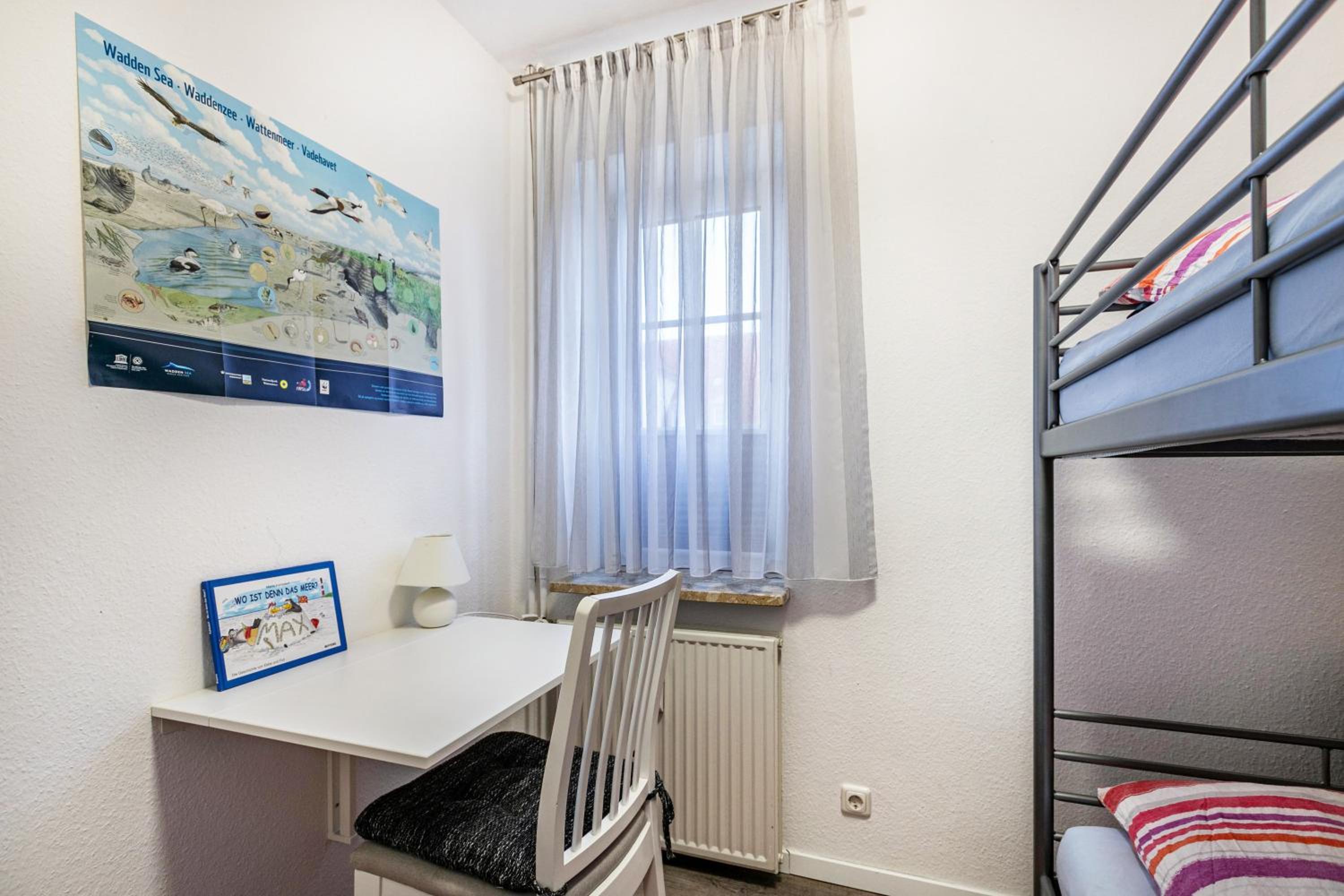 Two-Bedroom Deluxe Apartment with Garden View photo 2