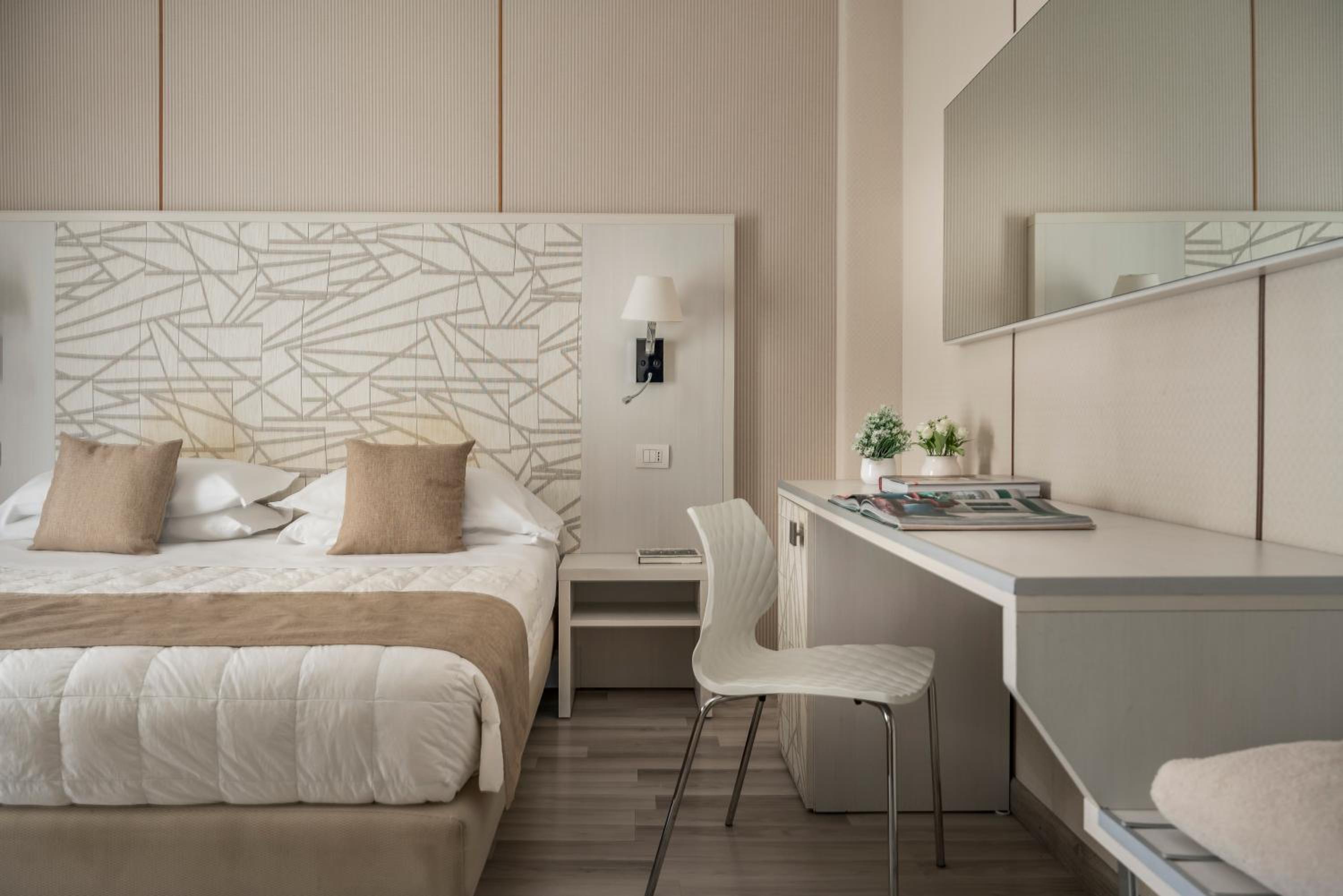 Superior Double Room - Photo 1