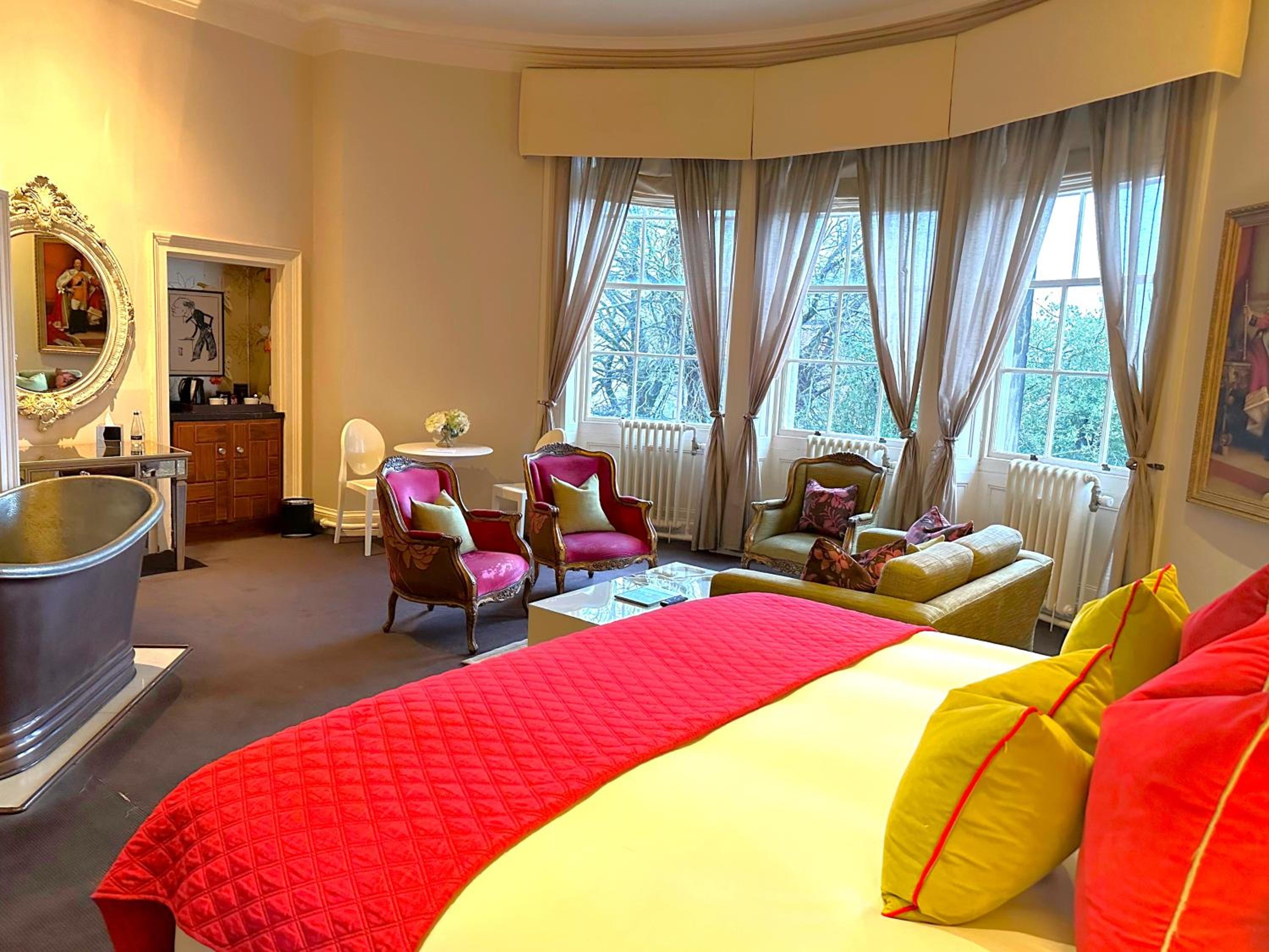 Bridal Suite - Photo 5