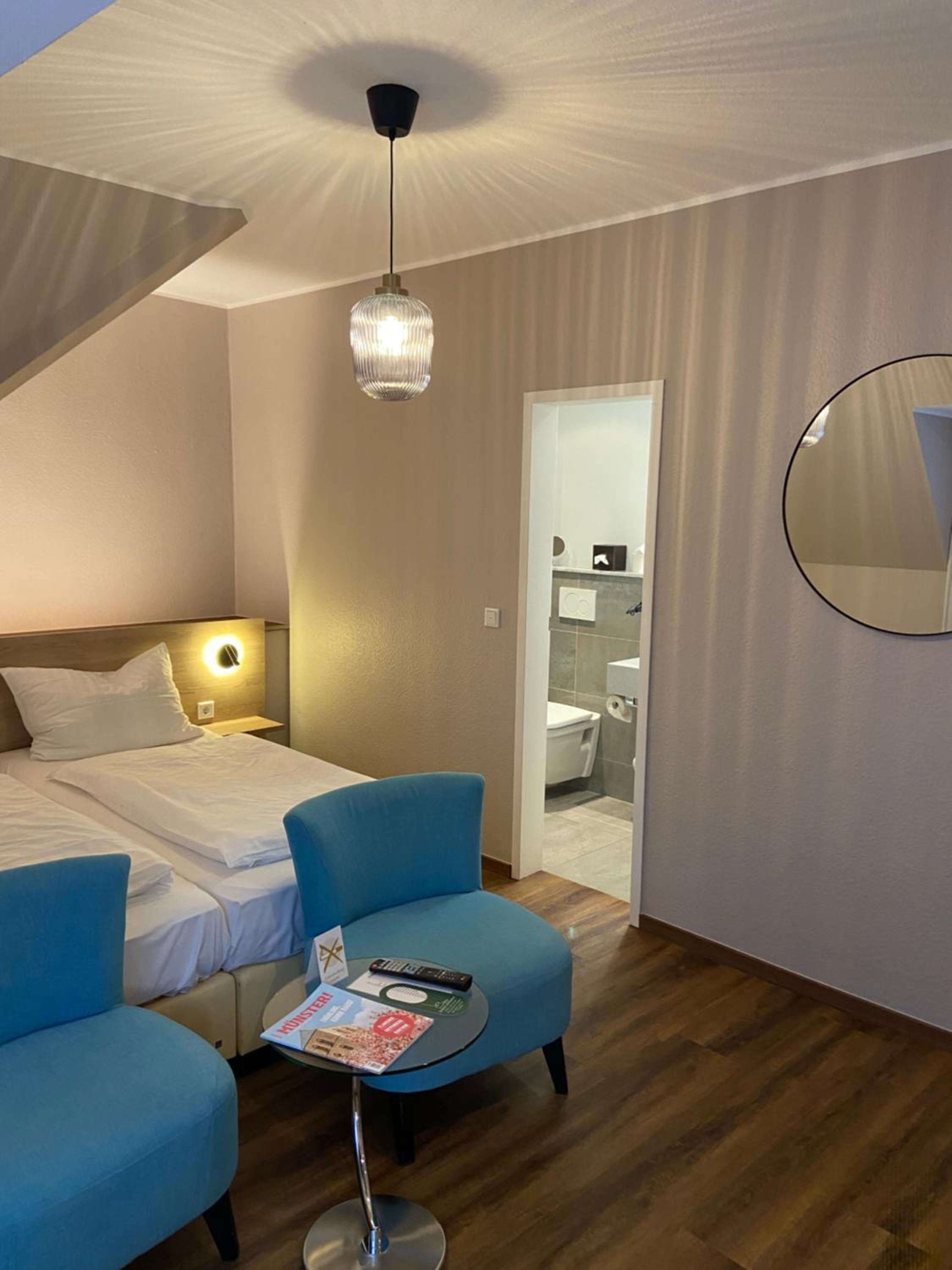 Double Room - Photo 9