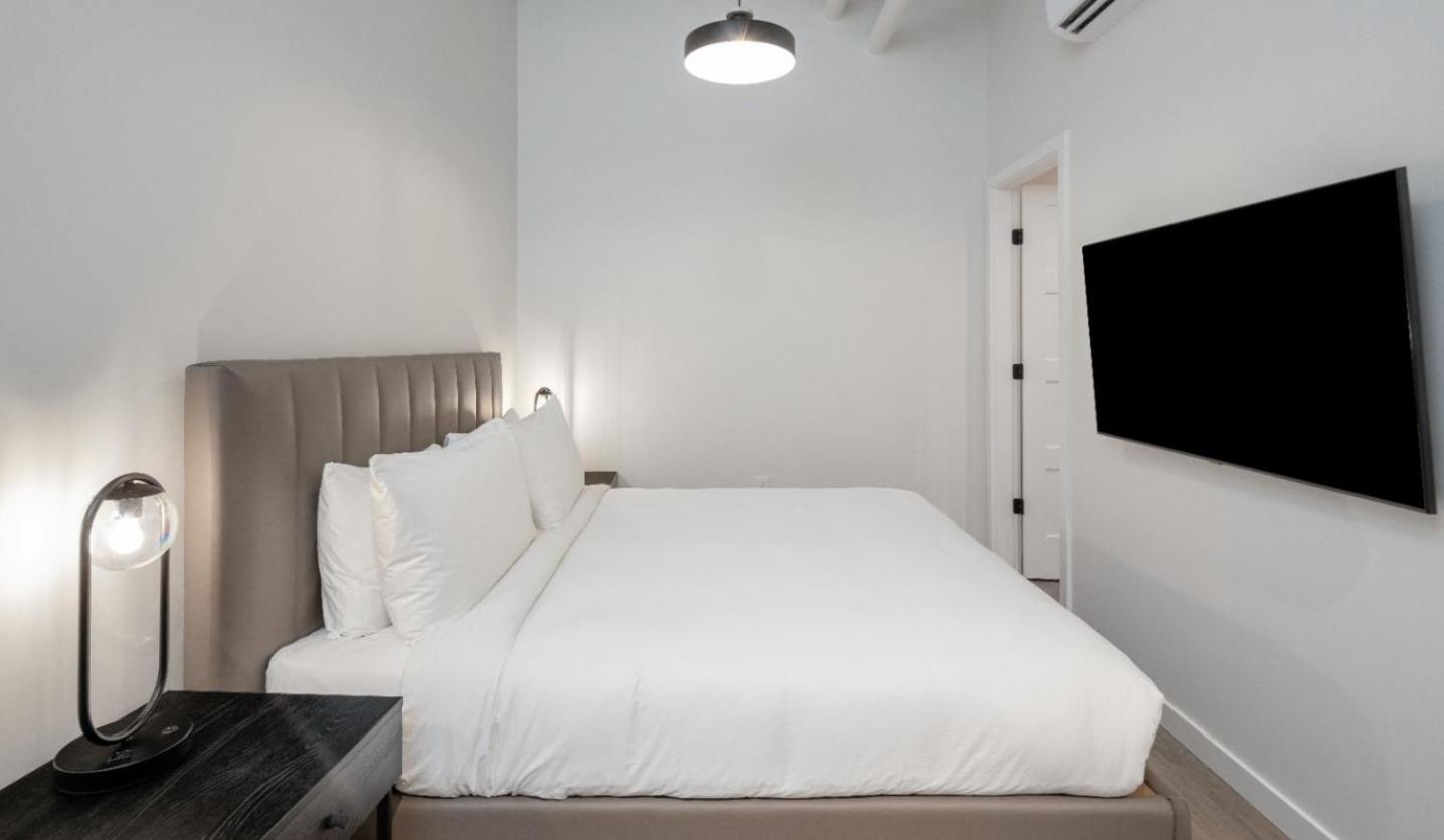 Waterfront Junior One Bedroom Suite photo 1