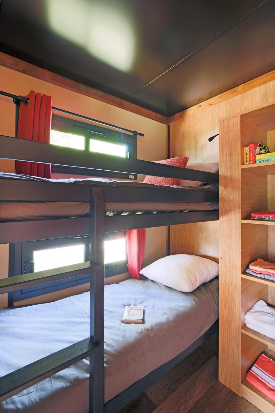 Wooden Caravan photo 2