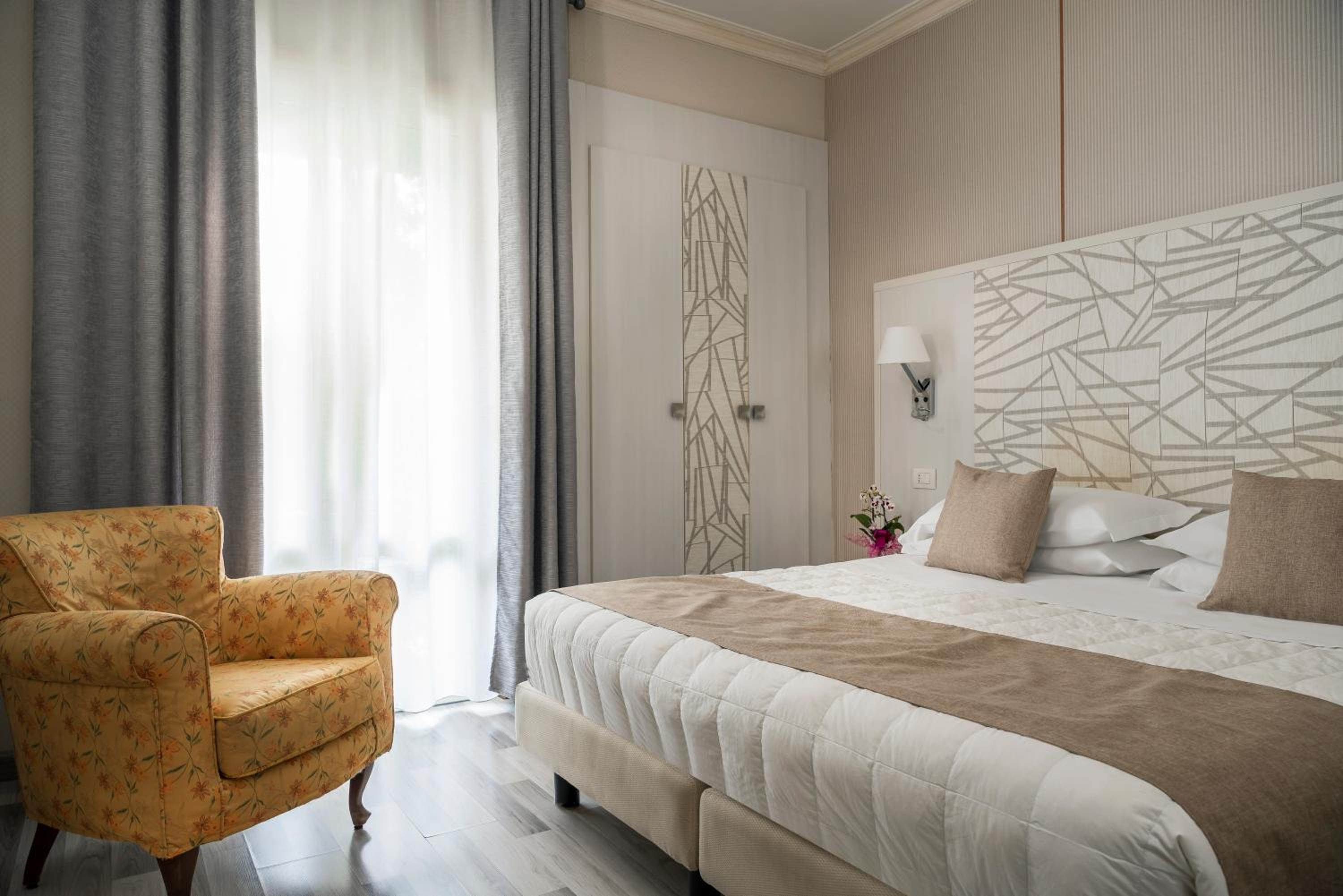 Single Room - Photo 1