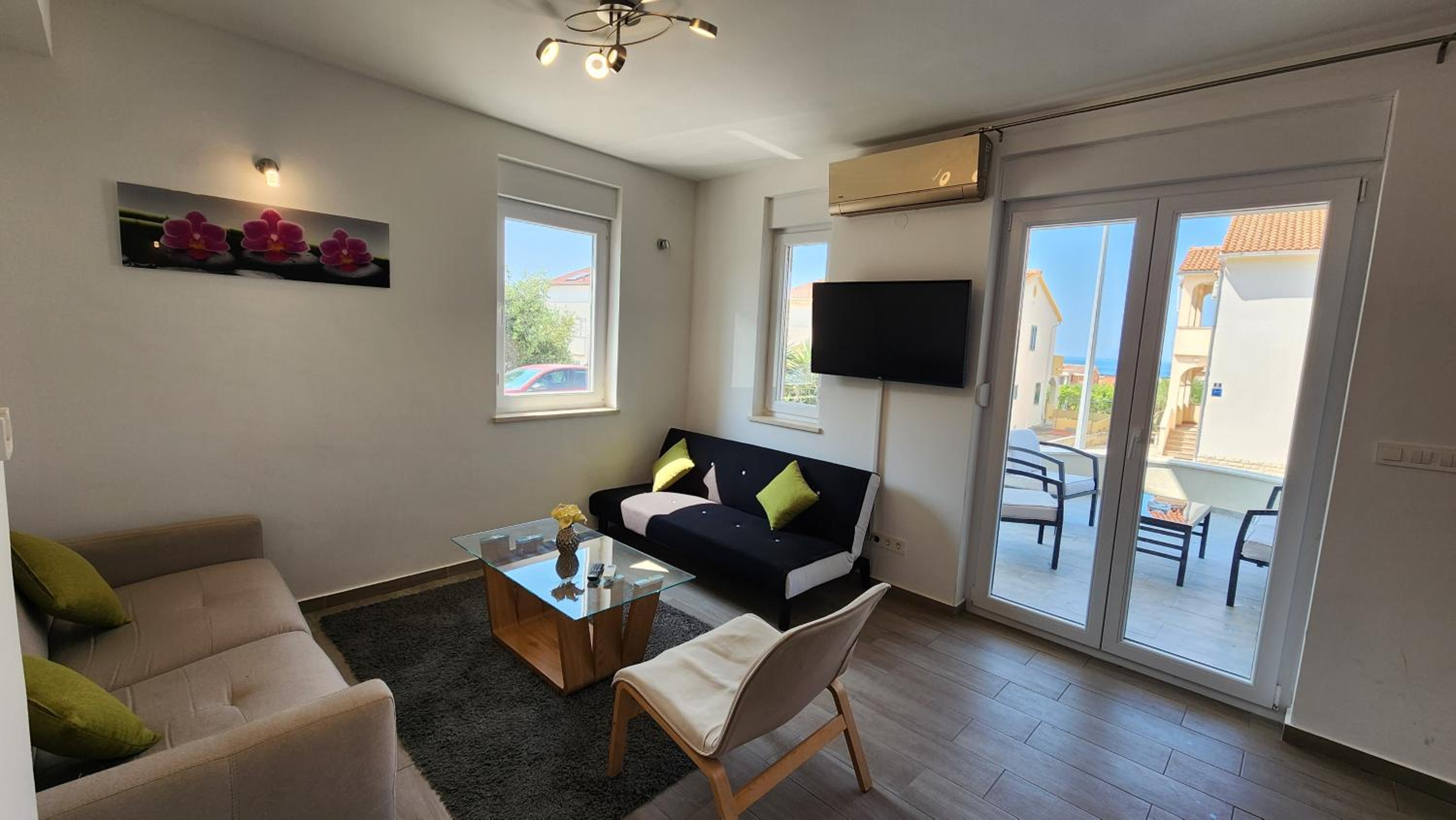 Deluxe Apartment