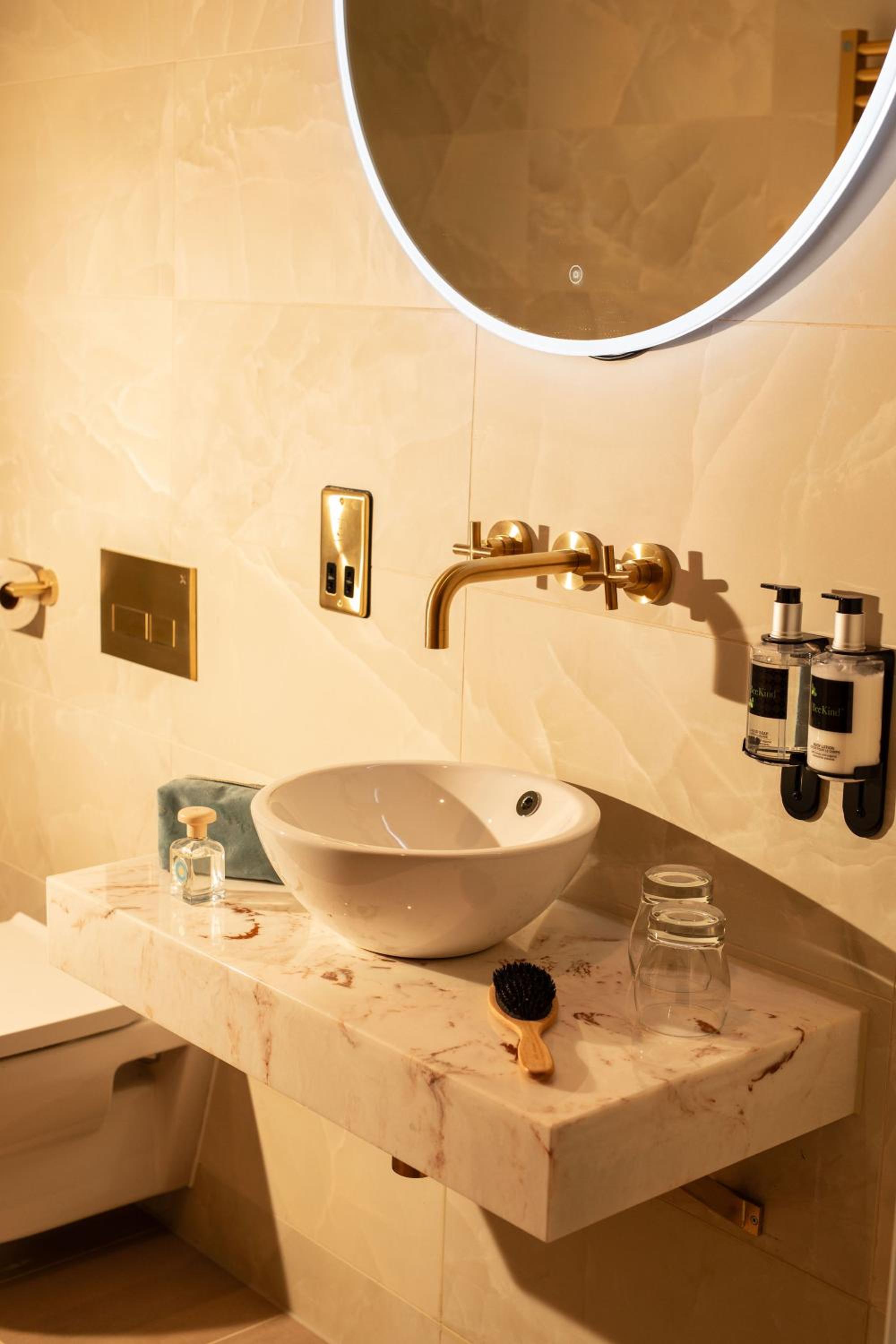 Wellness King Room - Photo 2
