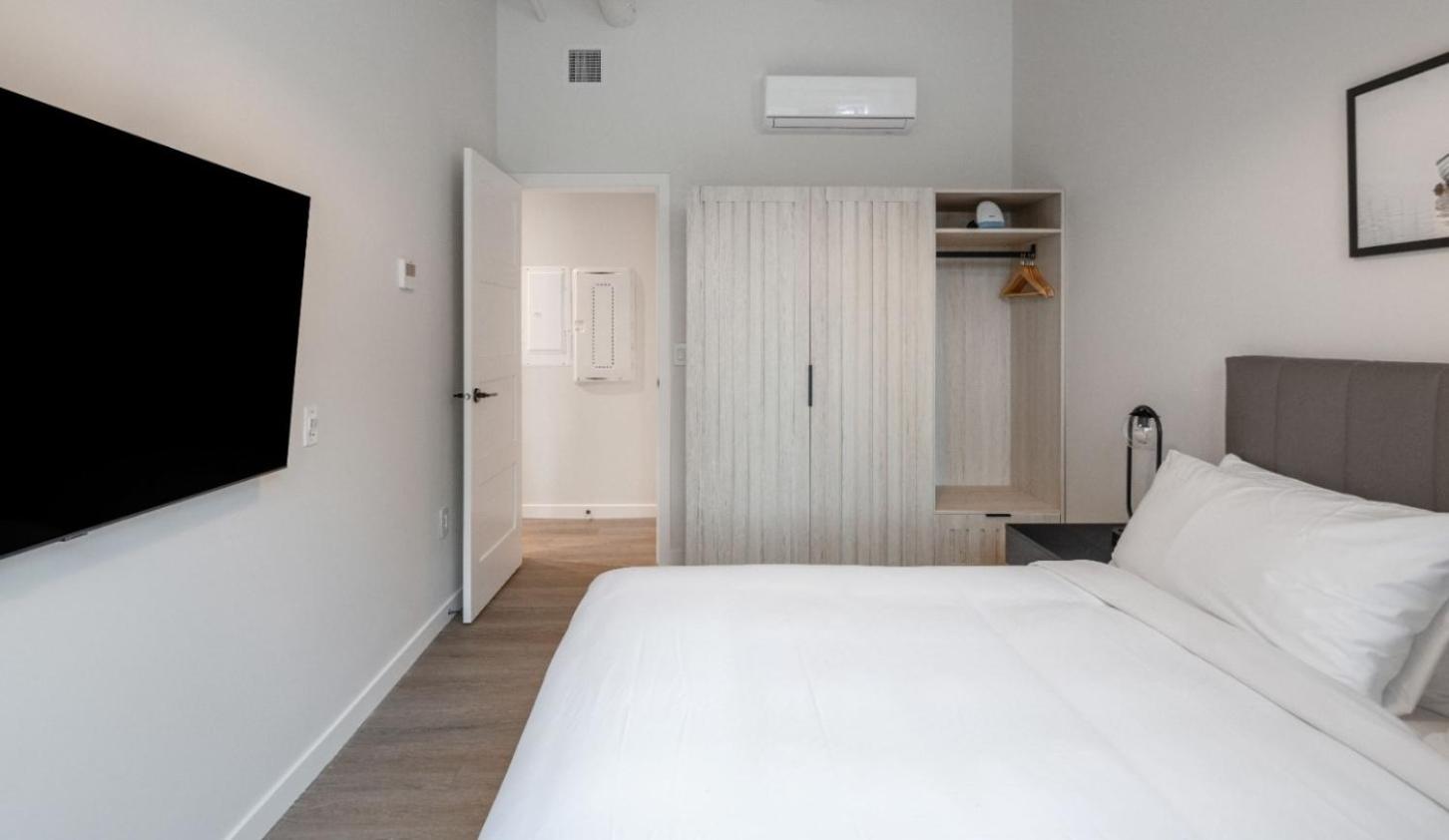 One-Bedroom Suite photo 2