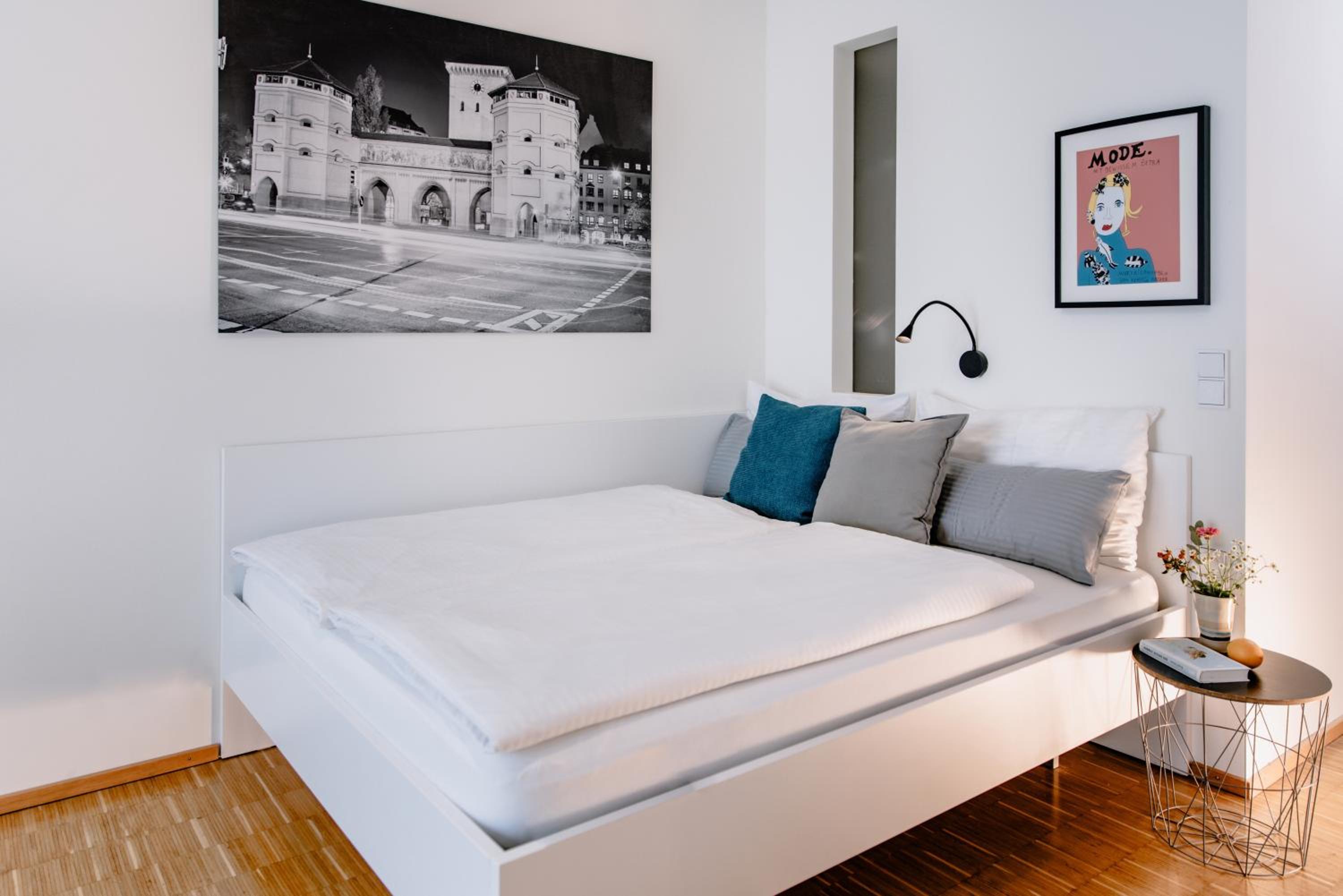 Comfort Double Room thumbnail 5