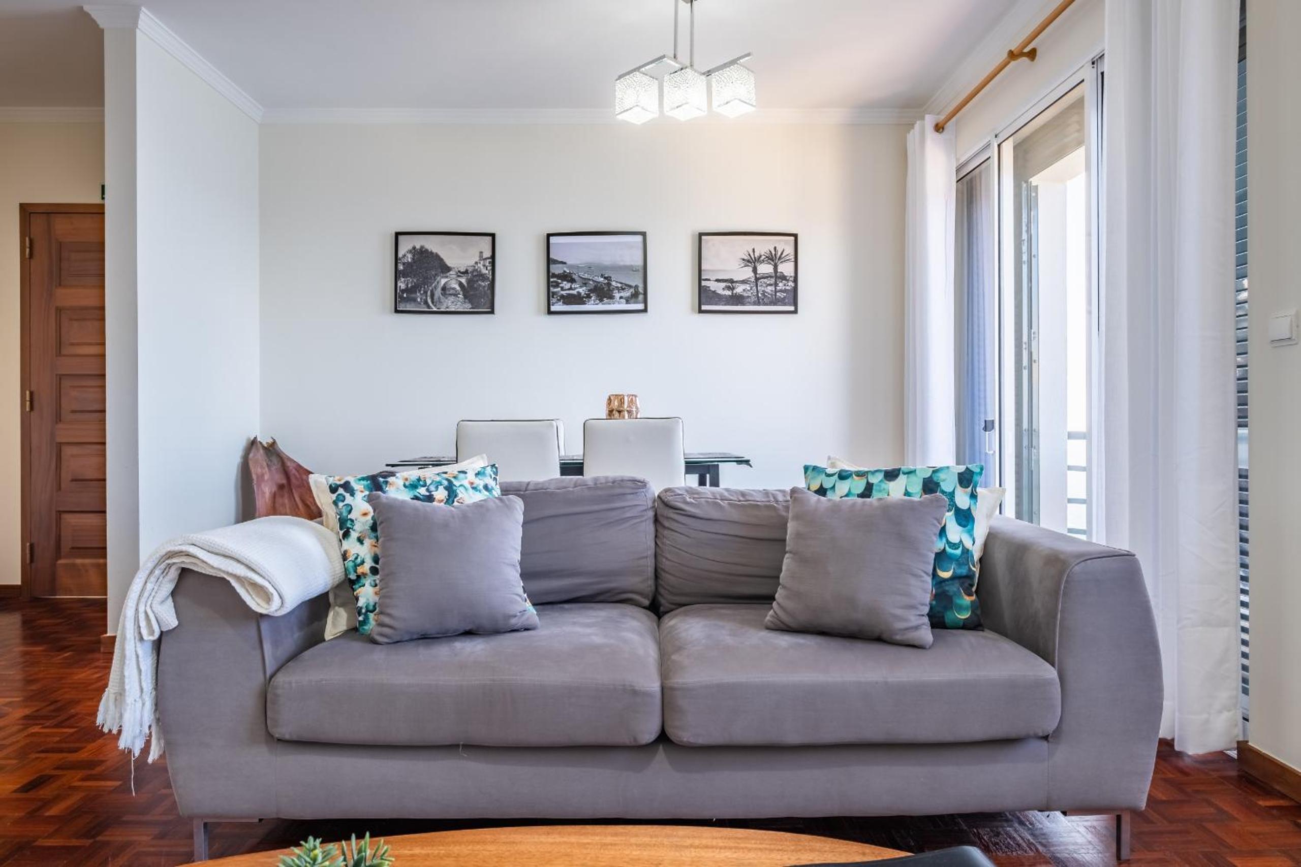 Apartment with Sea View photo 2
