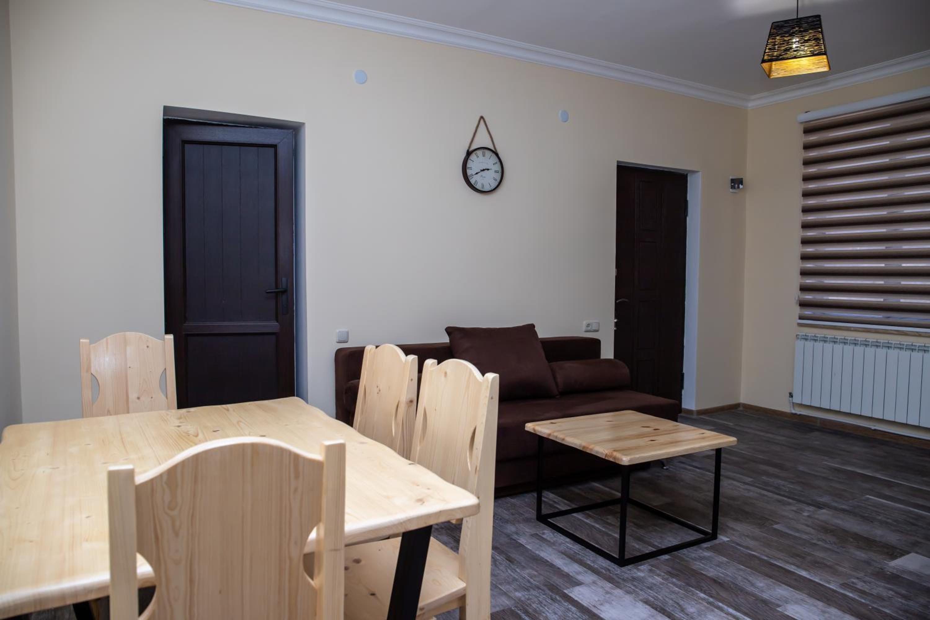 Large Double Room photo 3