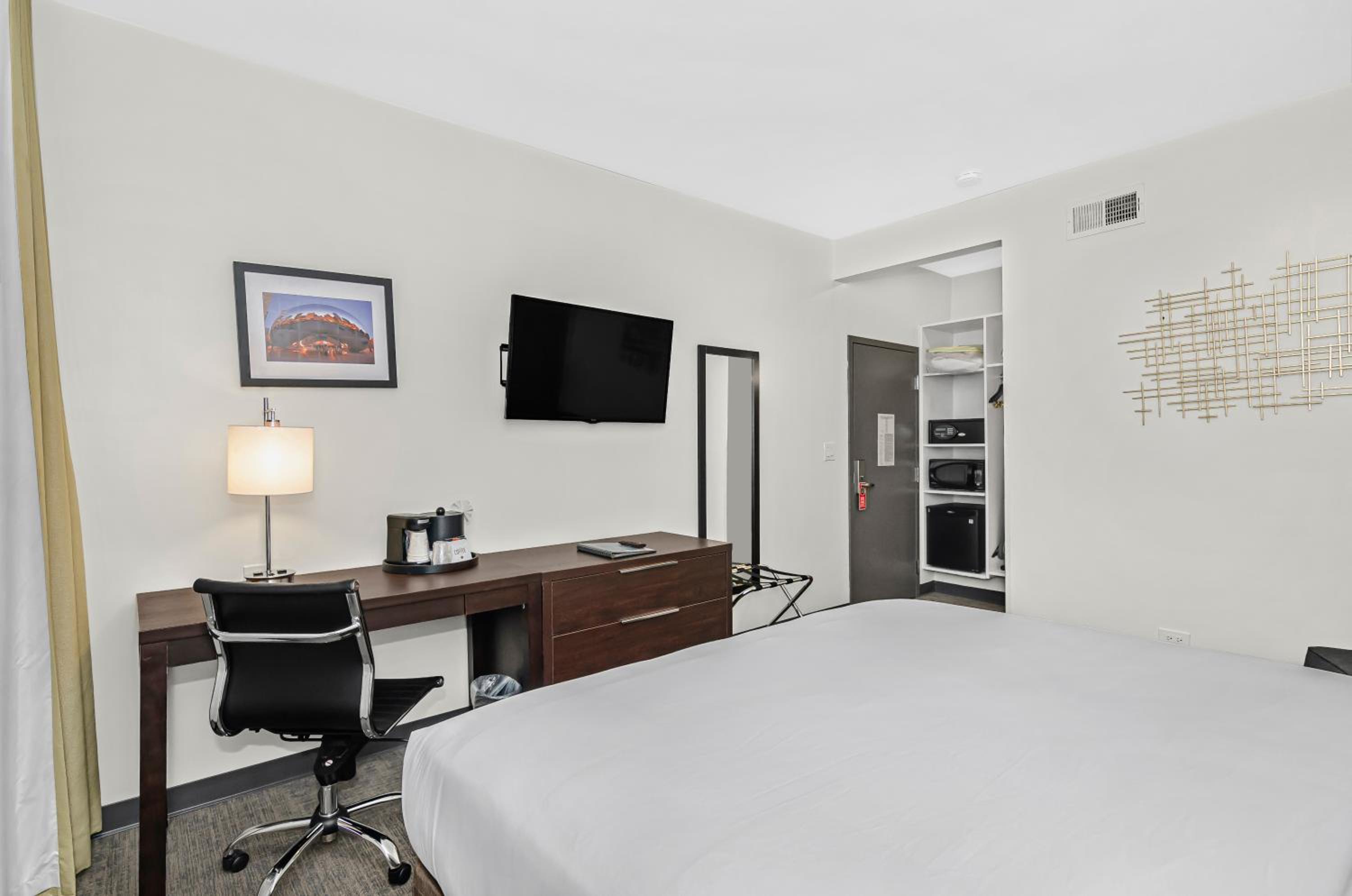King Room - Non-Smoking