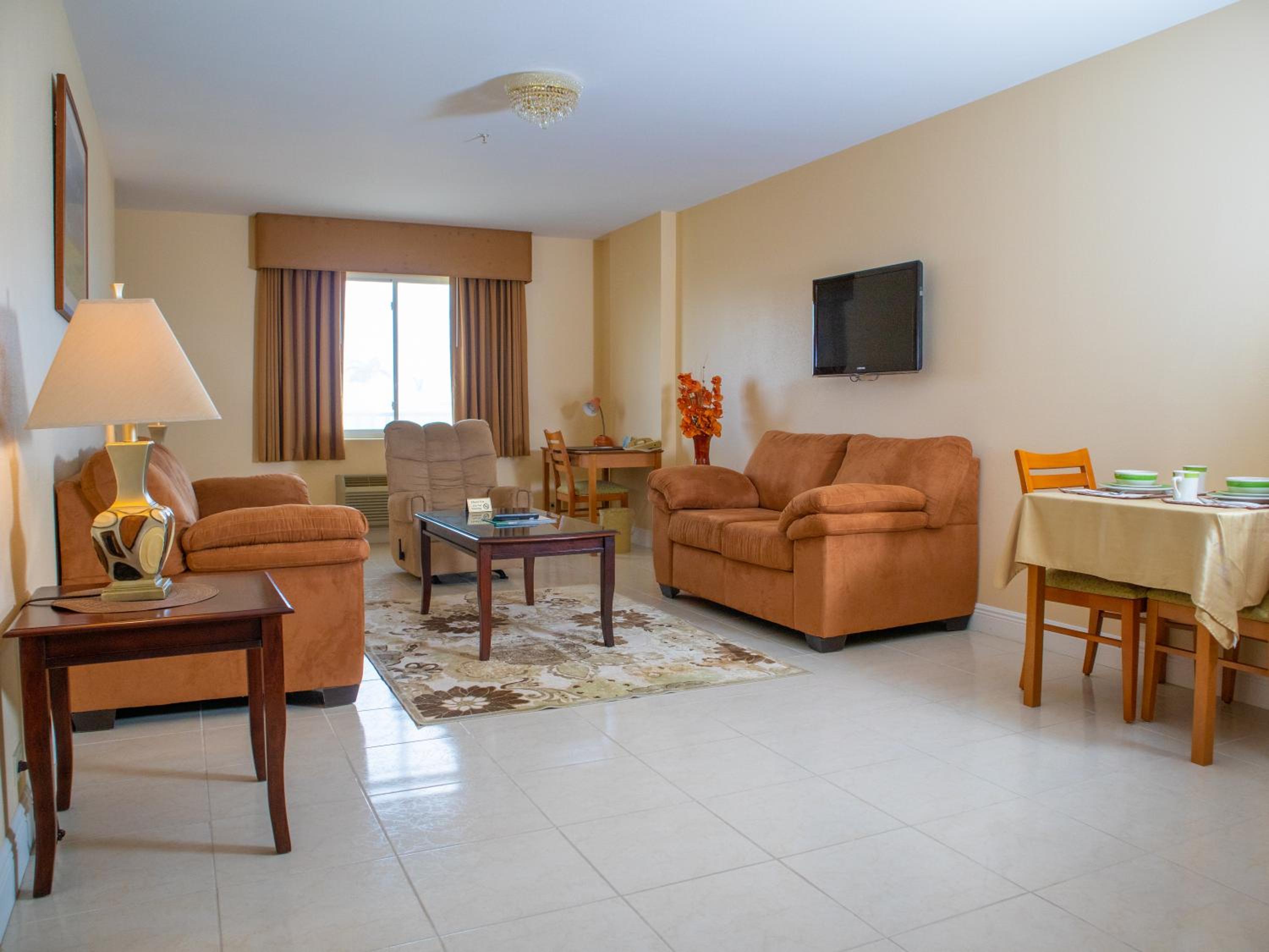 Queen Suite photo 3