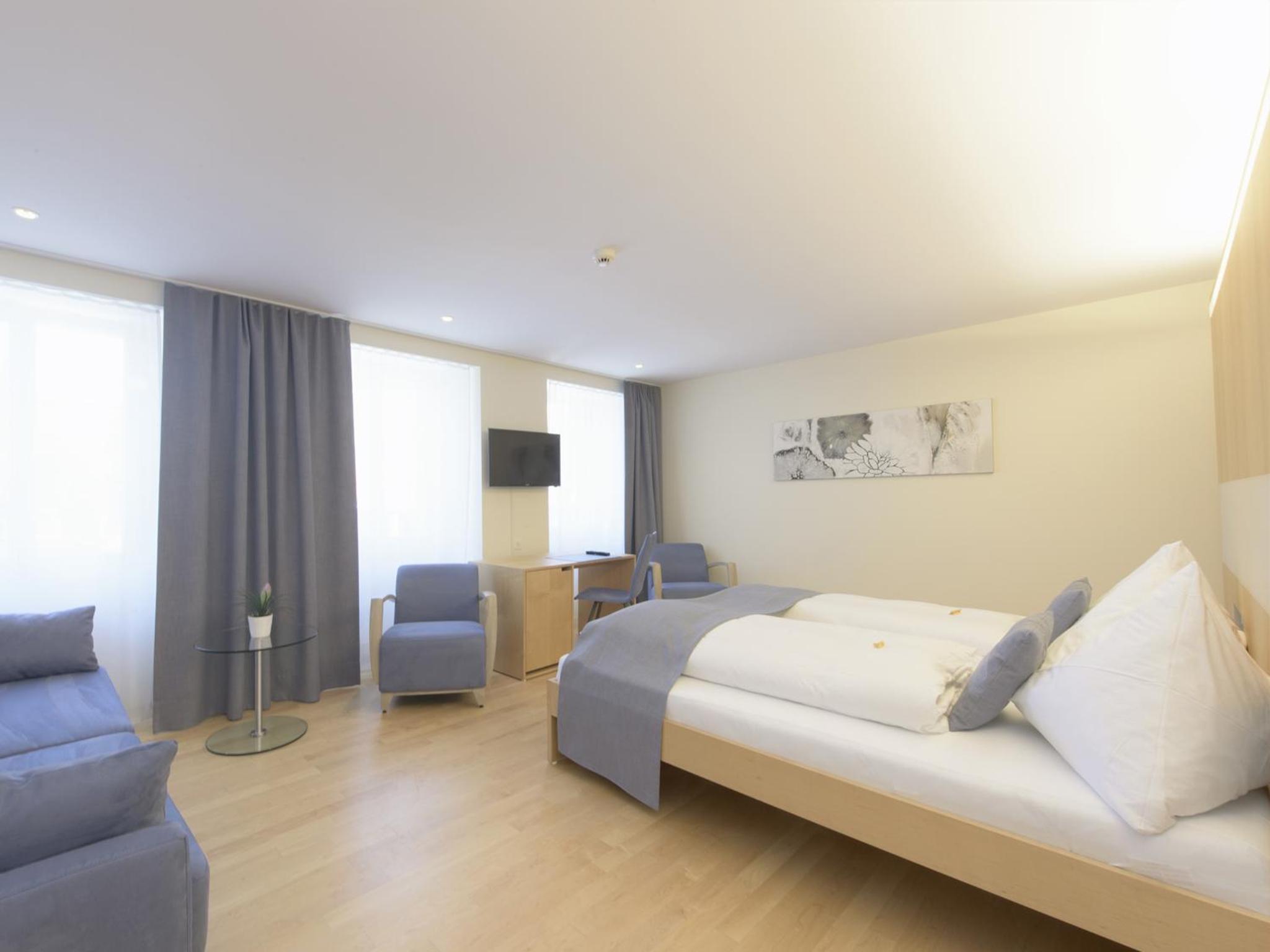 Standard Double Room - Photo 2